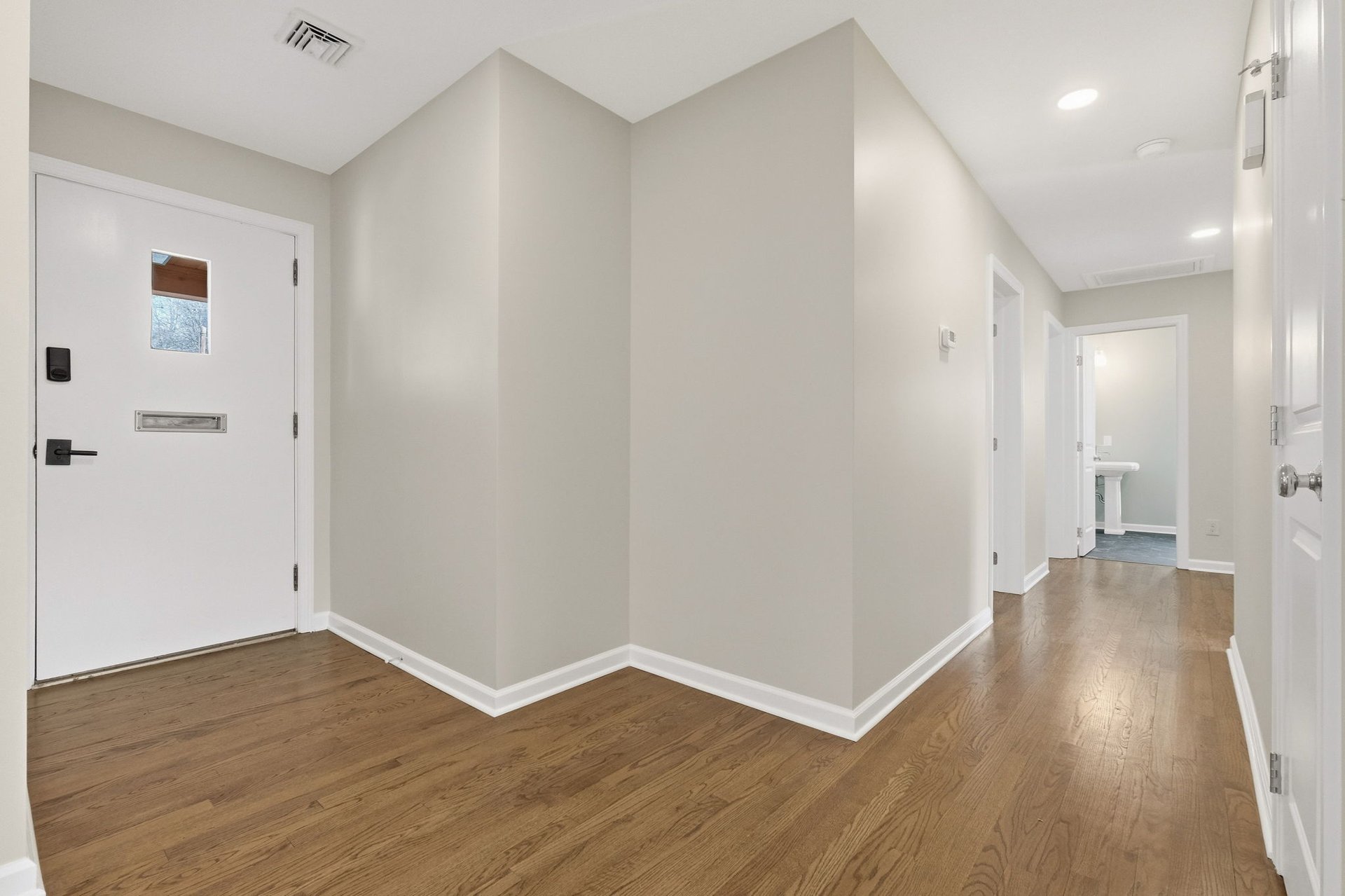 954 Lakemont Dr