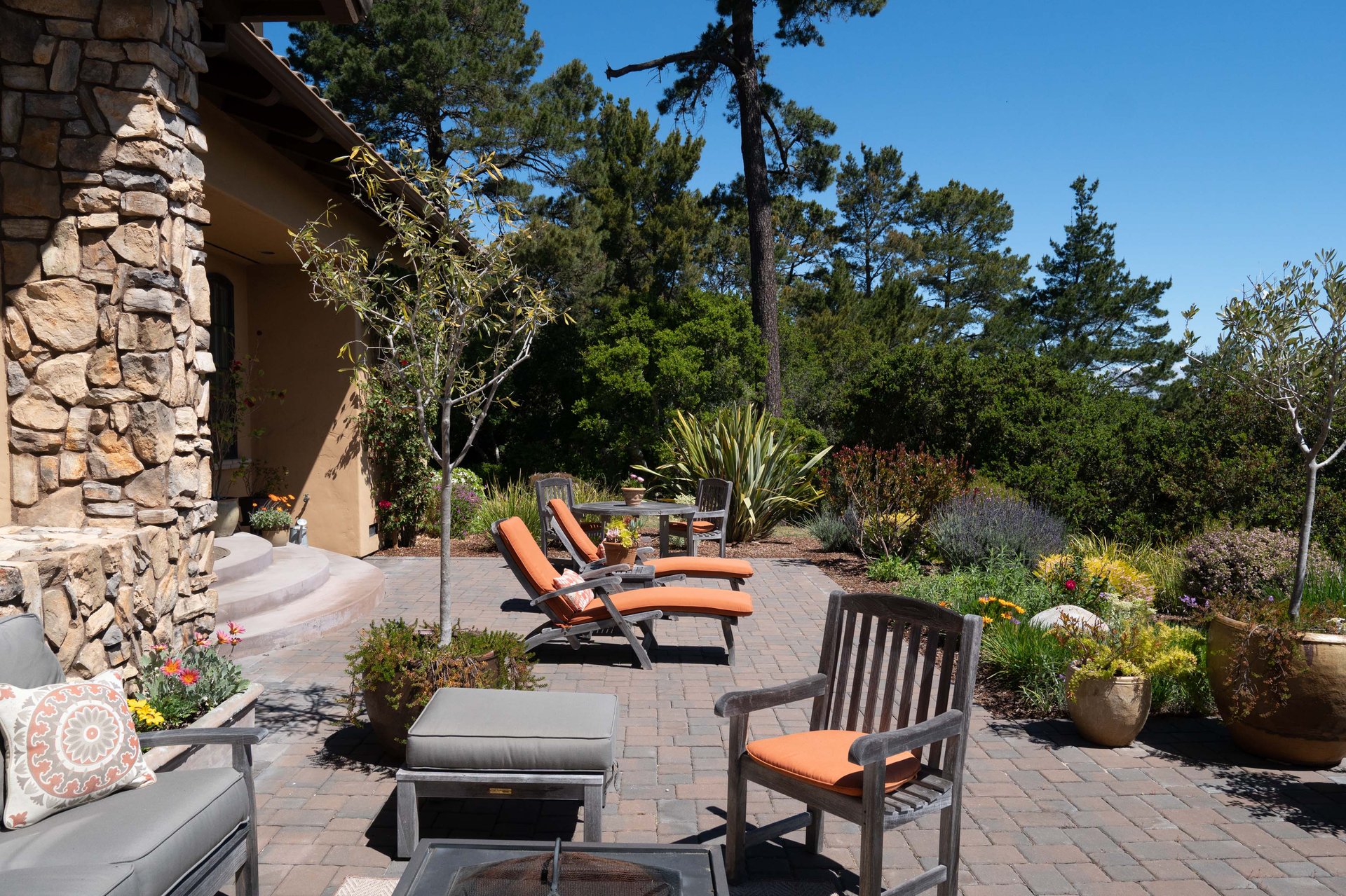 7410 Alturas Court, Monterey