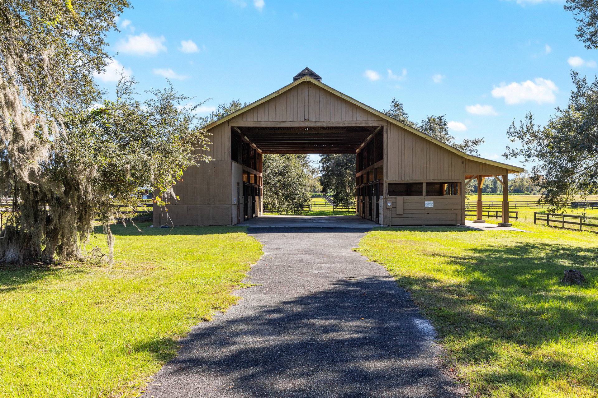 997 NW 63rd Ct
