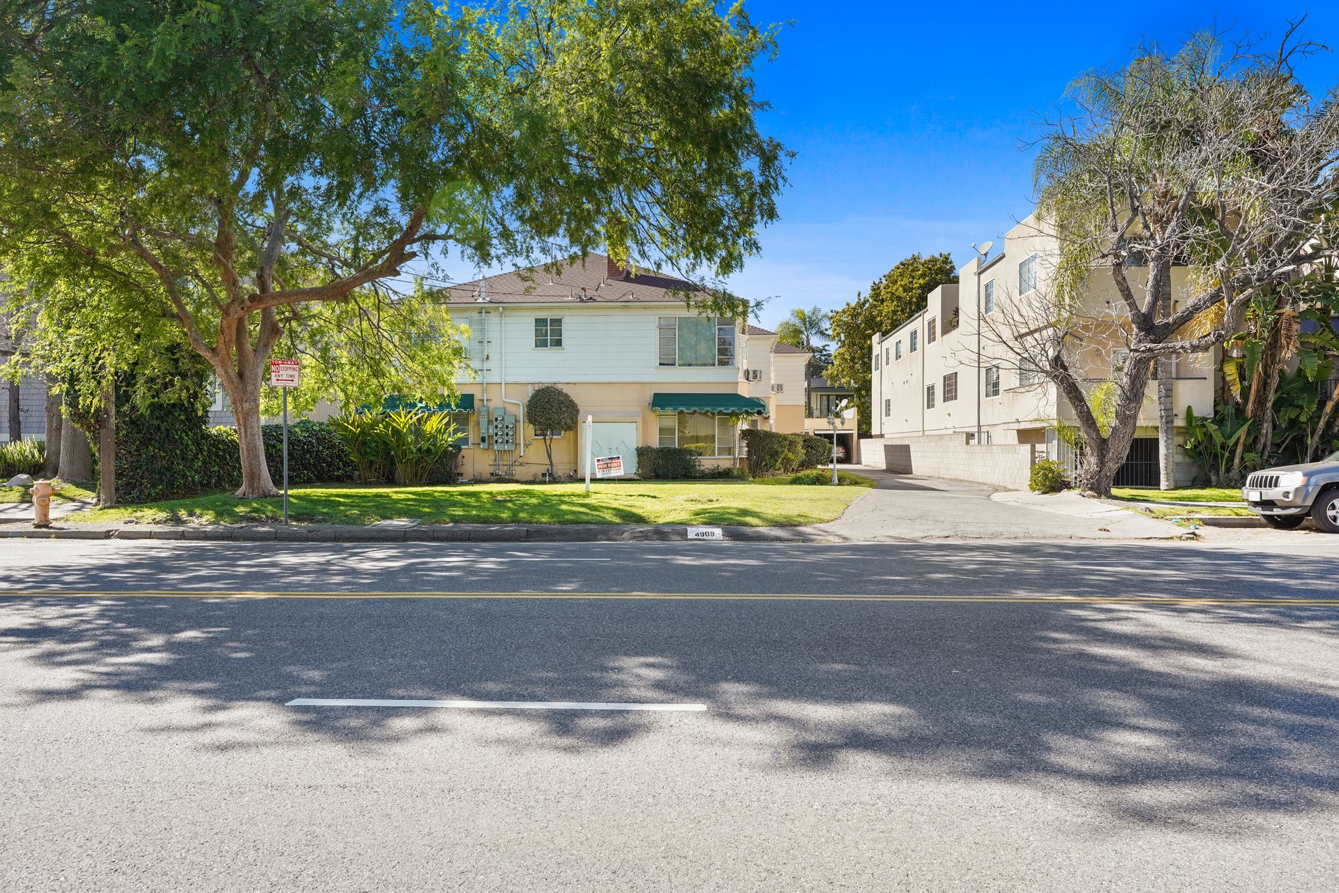 4909 Coldwater Canyon