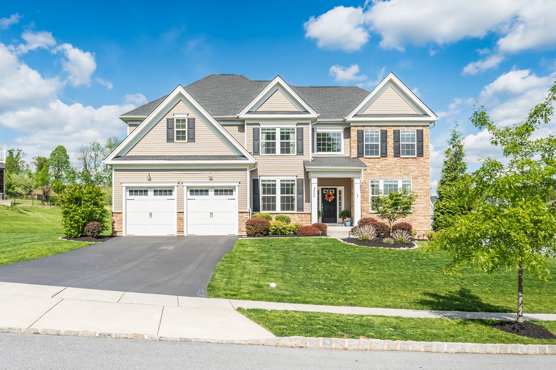 3700 Winthrop Way