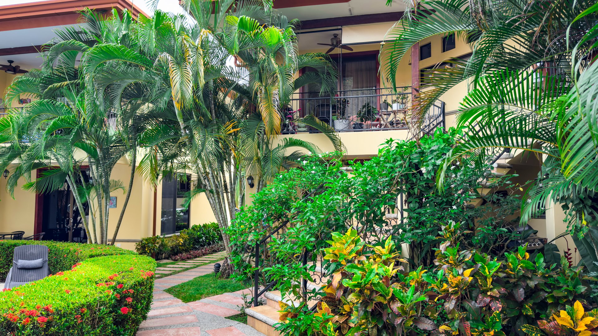 2BR Affordable Jaco Condominium 