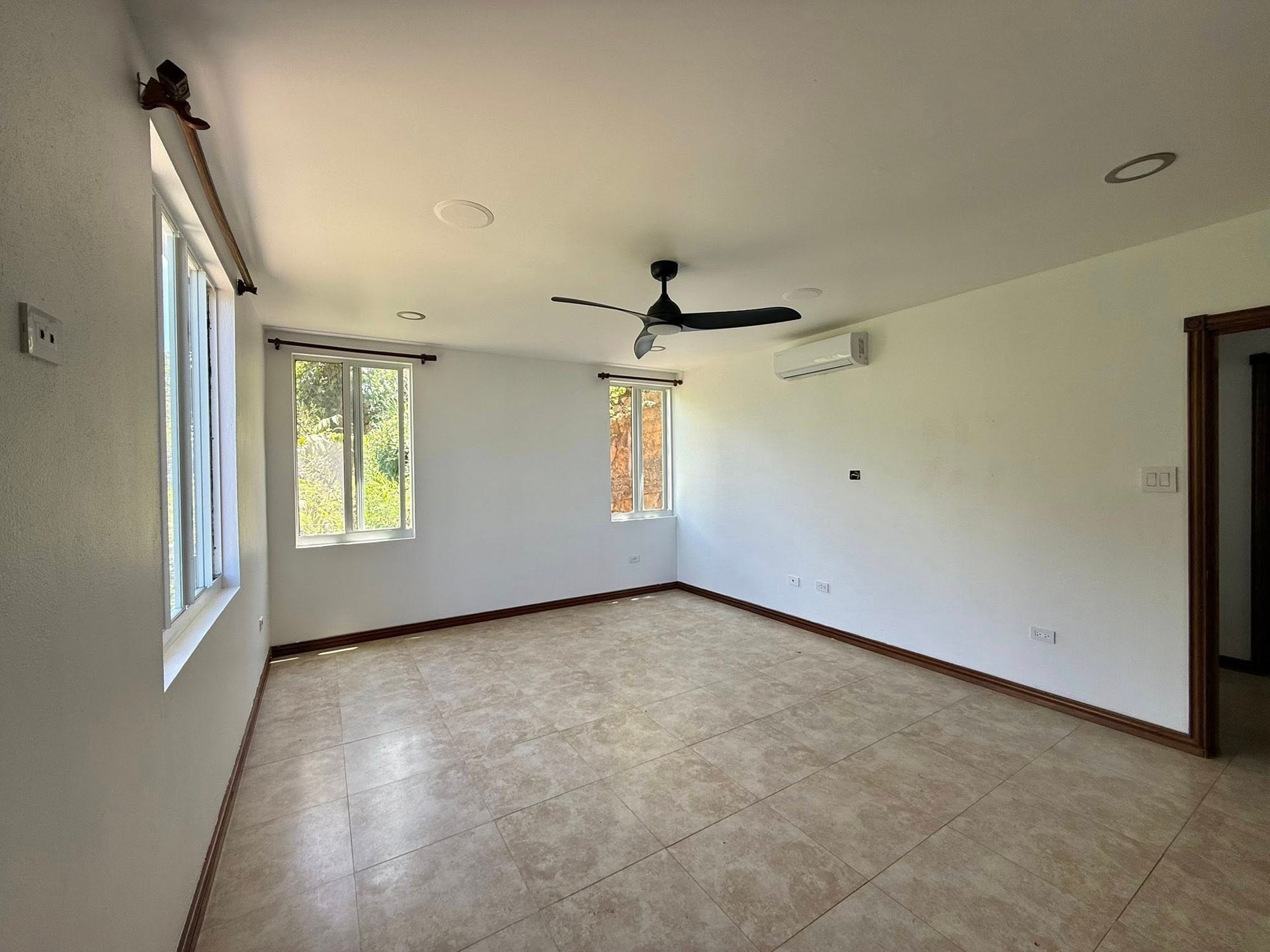 1123 Mount Healthy 2 Bedroom Apartment