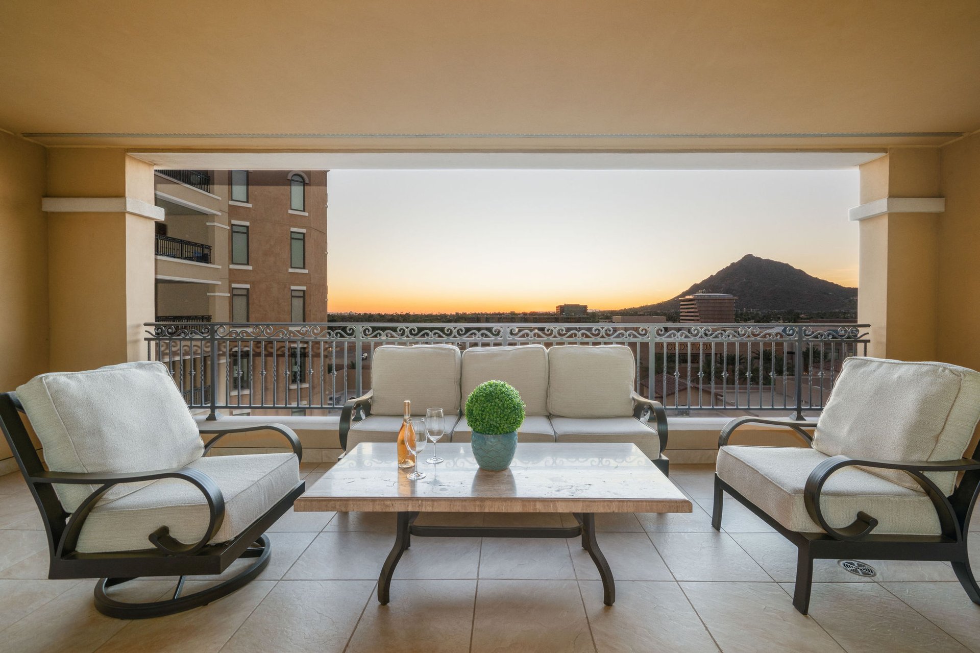 7181 E CAMELBACK Road 907