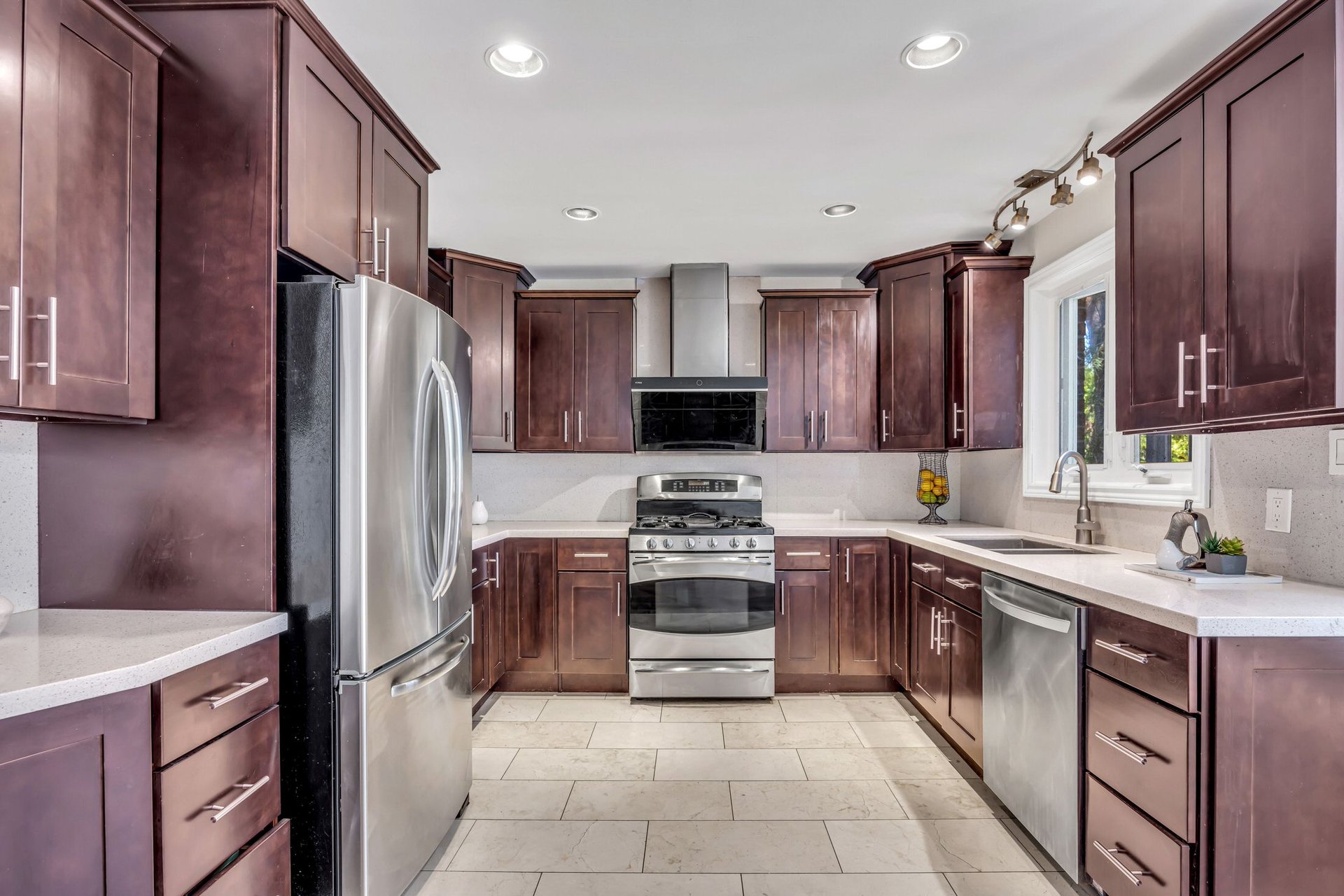 2477 Catherine Jean Lane