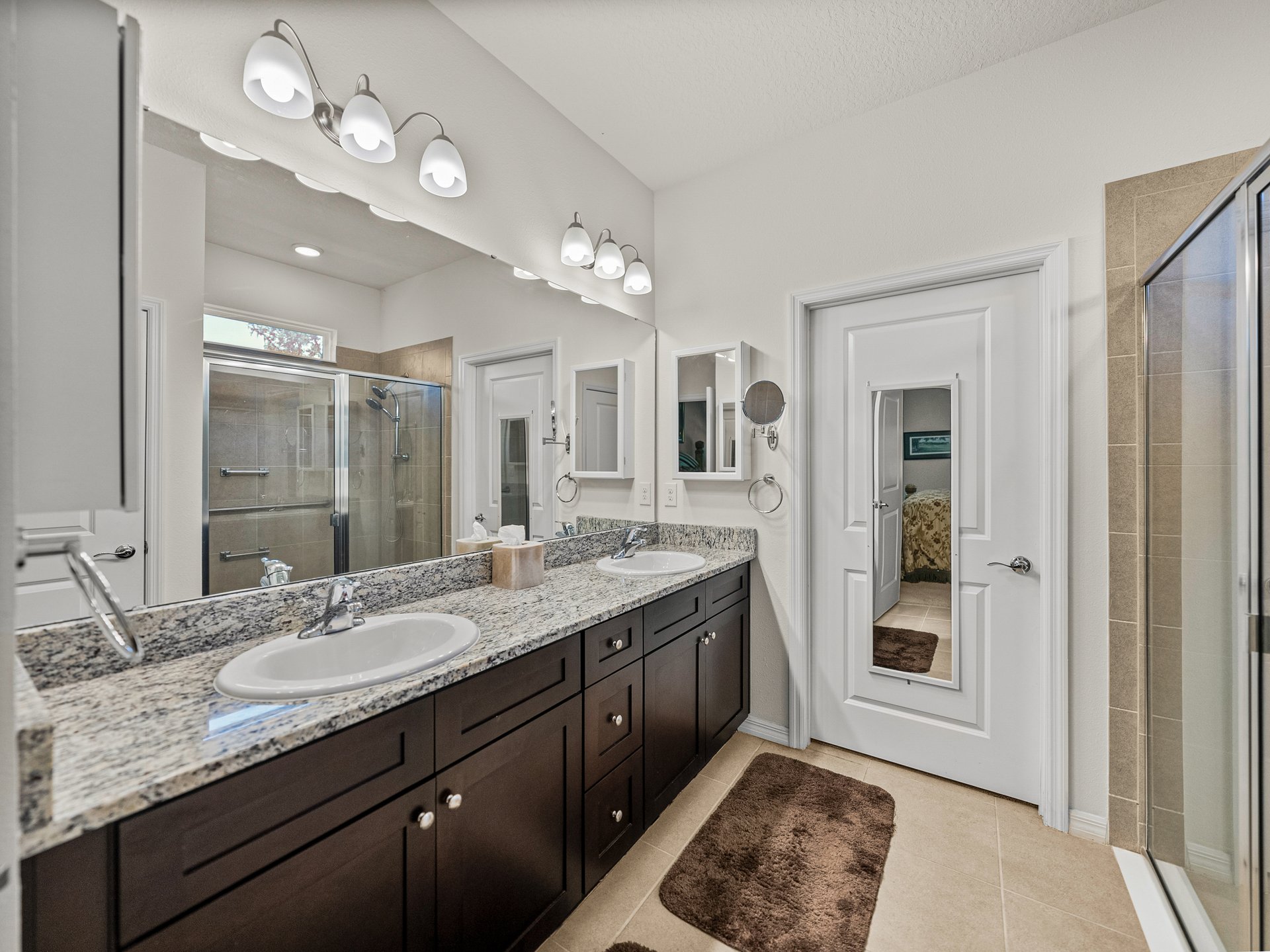 12669 EASTPOINTE DR