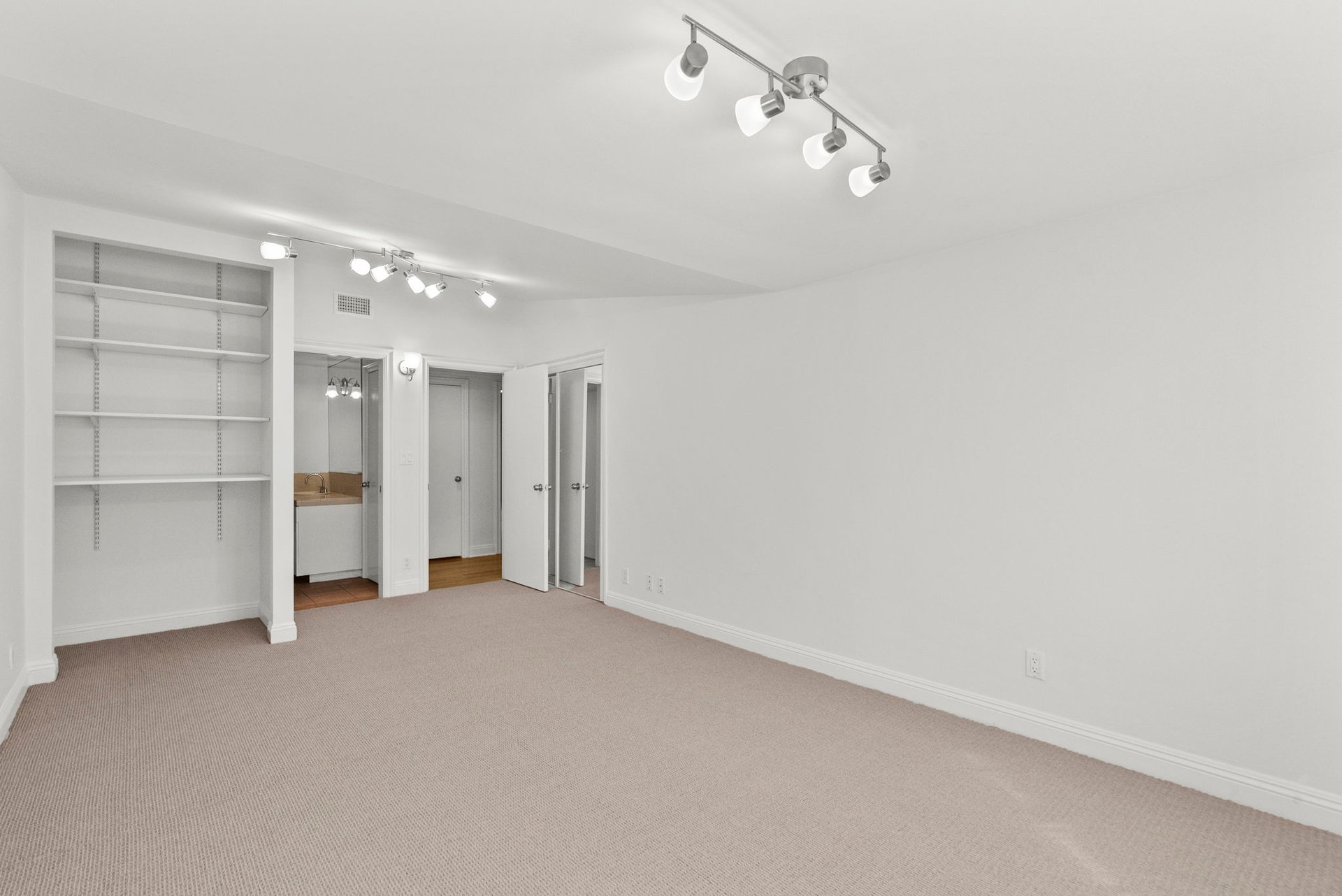 6022 Elba Pl