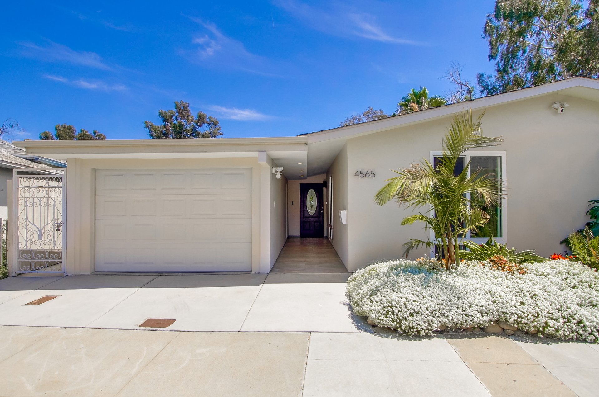 4565 Highland Avenue