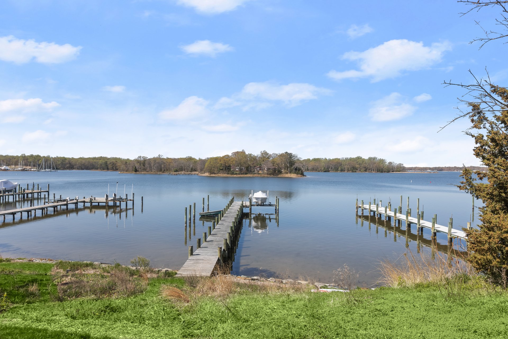 5167 Mountain Road