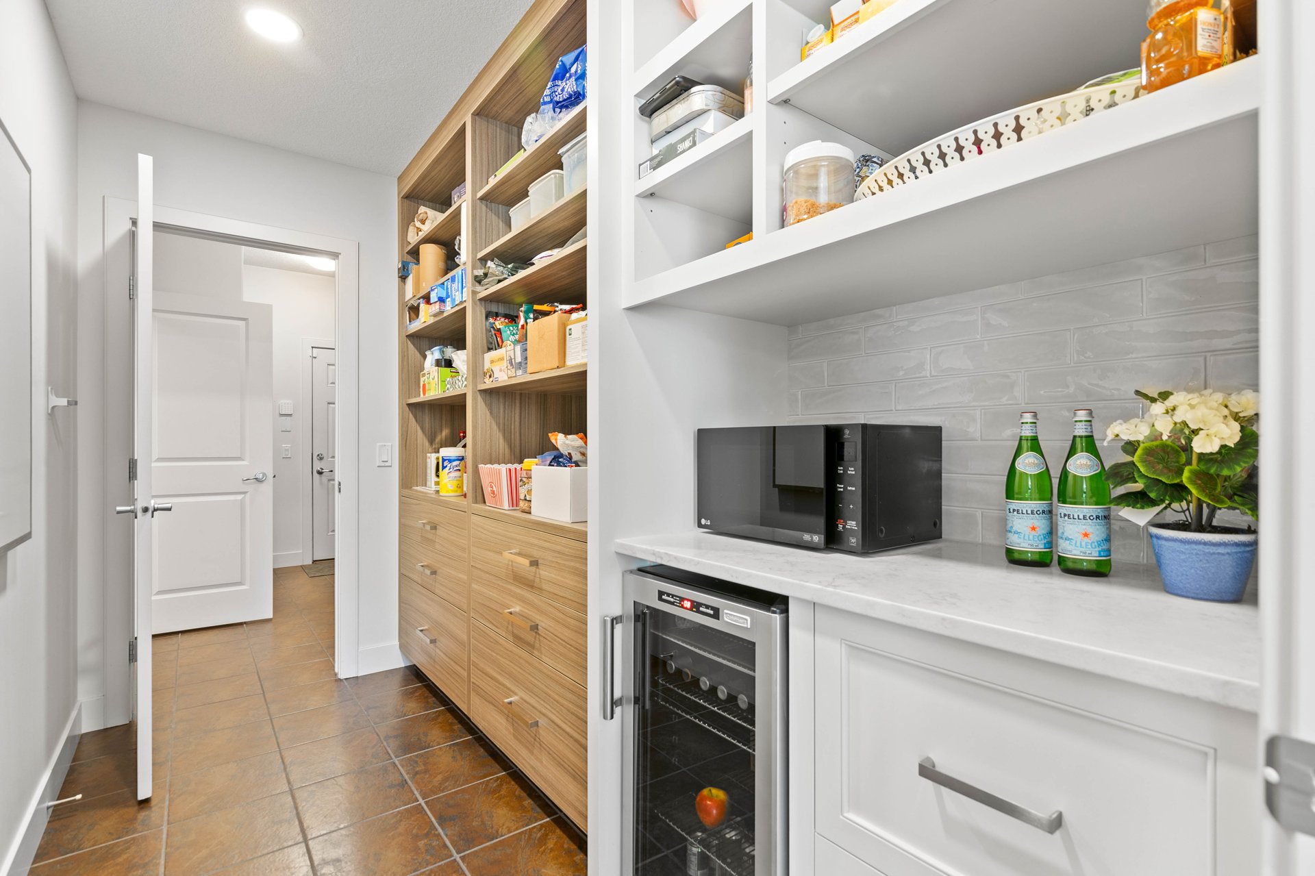123 Wentworth Court SW