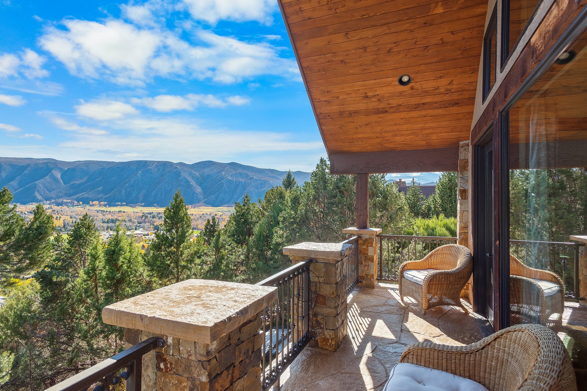 Tuscany-Inspired Estate with Panoramic Mt. Sopris Views
