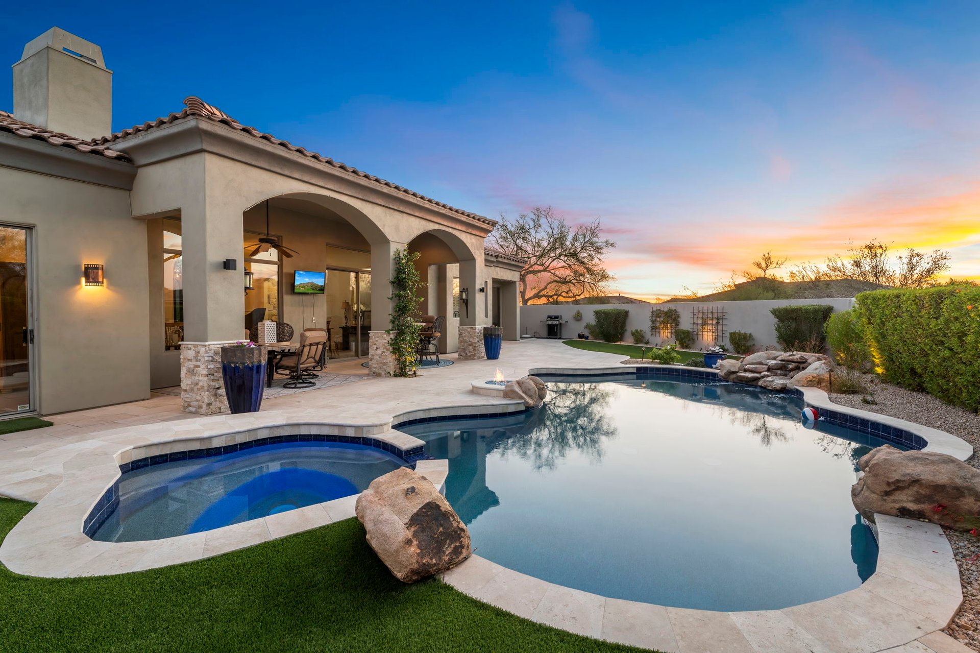 10952 E KORA Lane