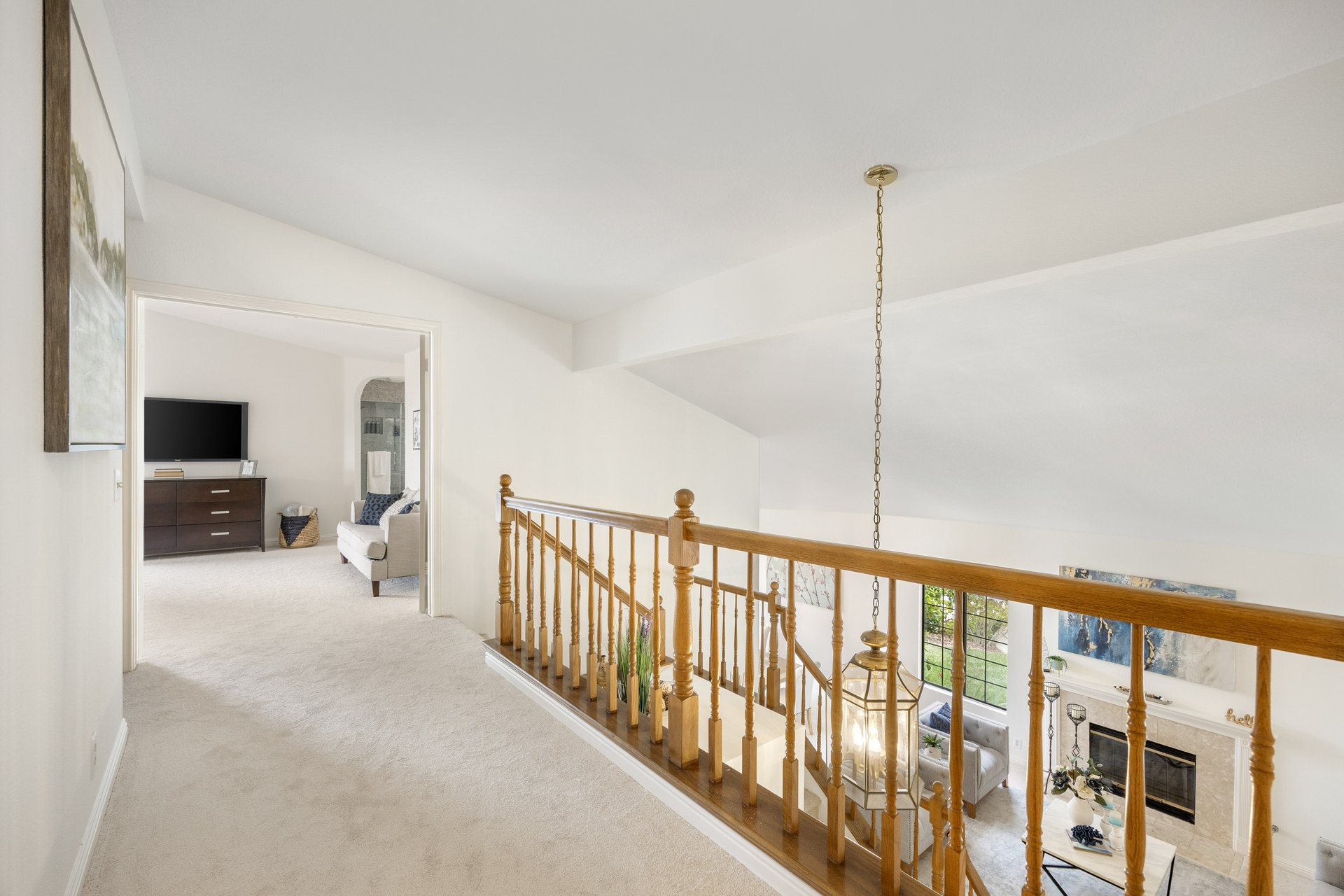 2736 Whitechapel Pl