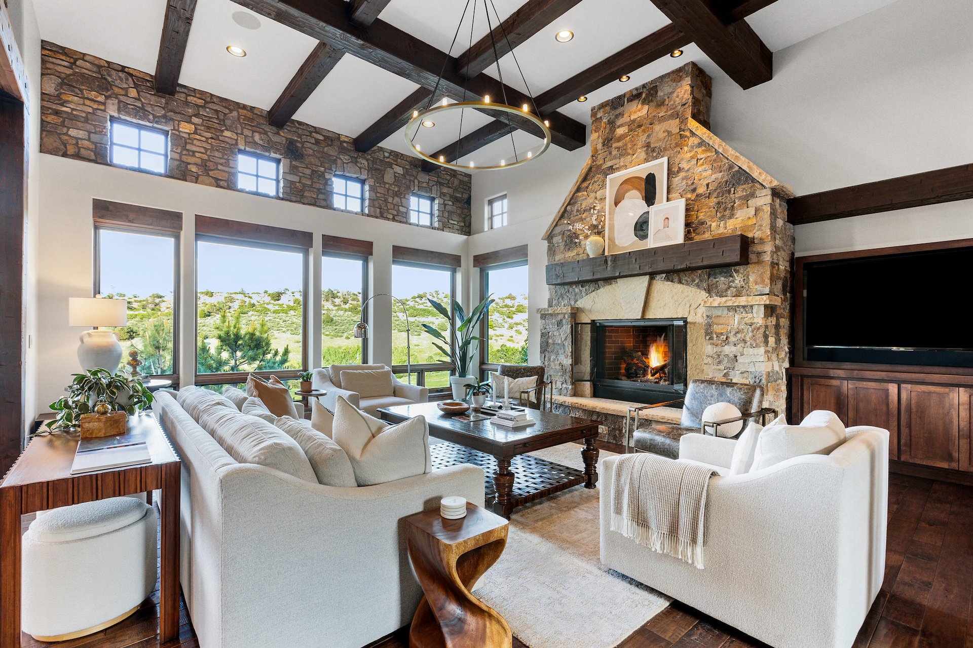 7208 Raphael Lane