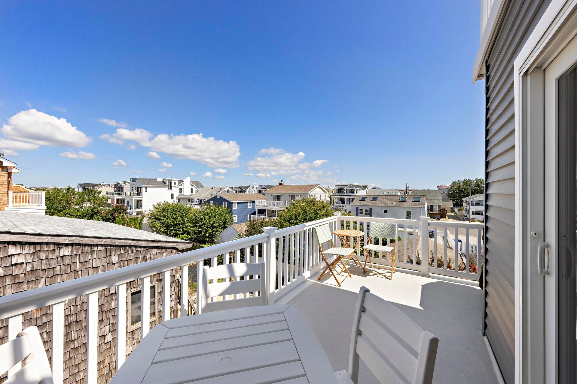 407 B Coral Street 
