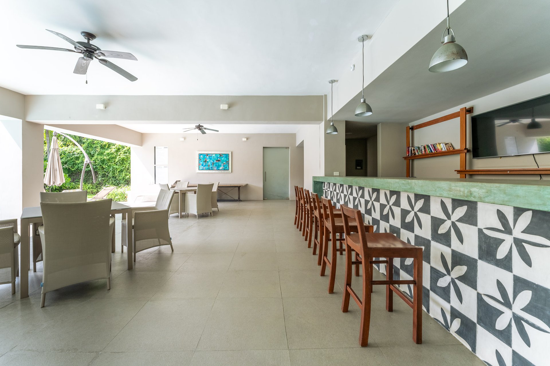 1 Bedroom, Condo, Mixie 103