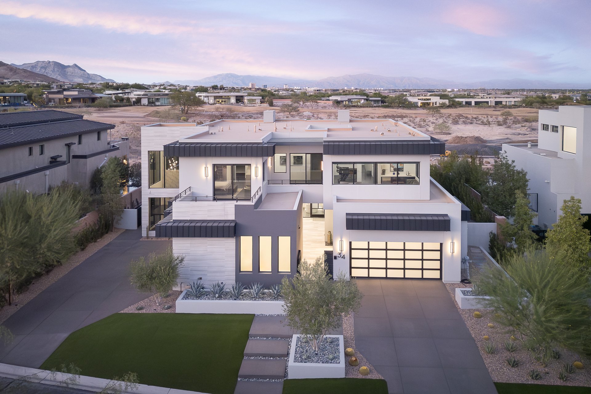 34 Sun Glow Ln, Las Vegas, NV 89135