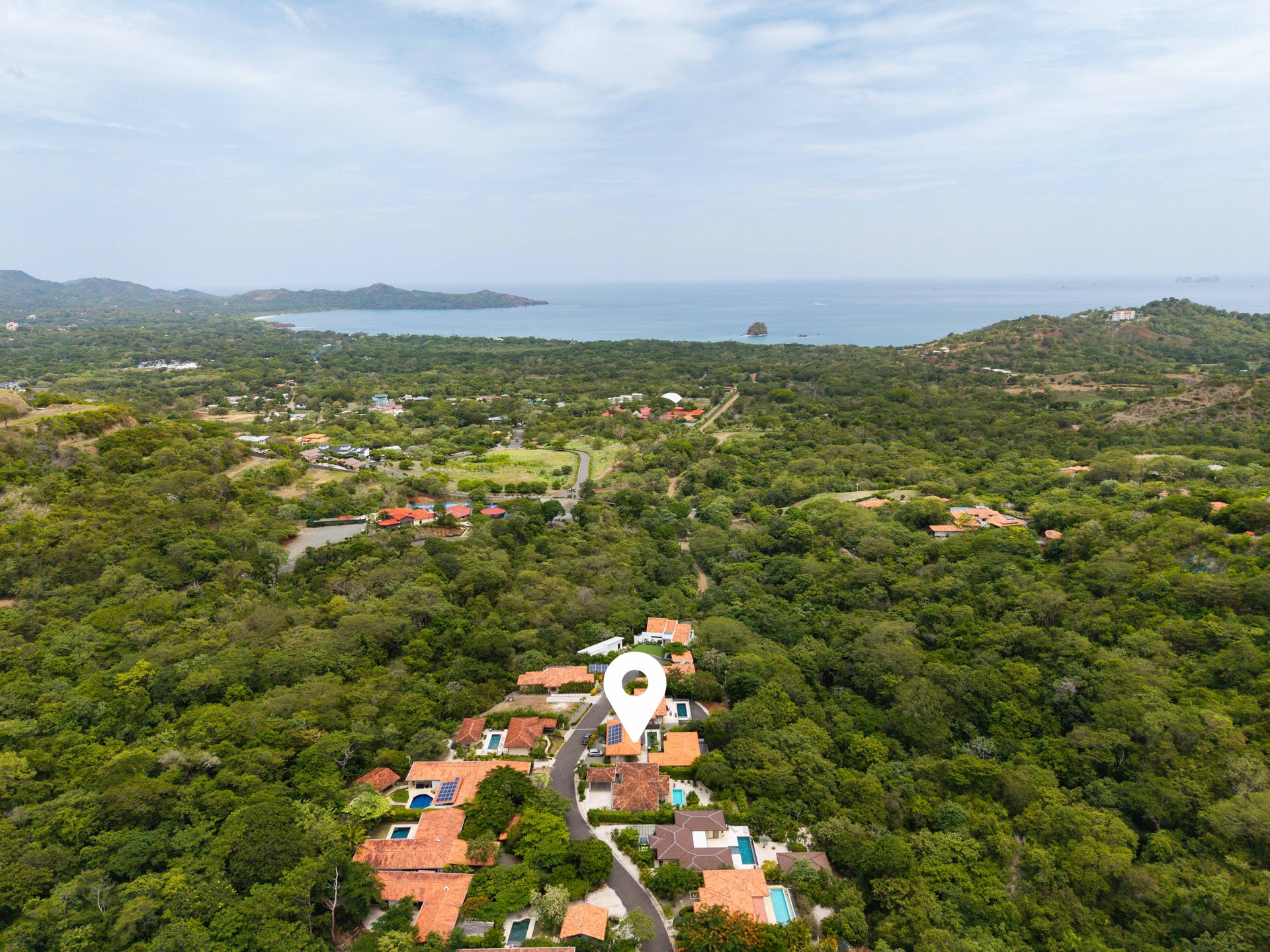 Casa Oasis | 3BR Main Residence + 2BR Guest House with Pool in Mar Vista, Playa Flamingo