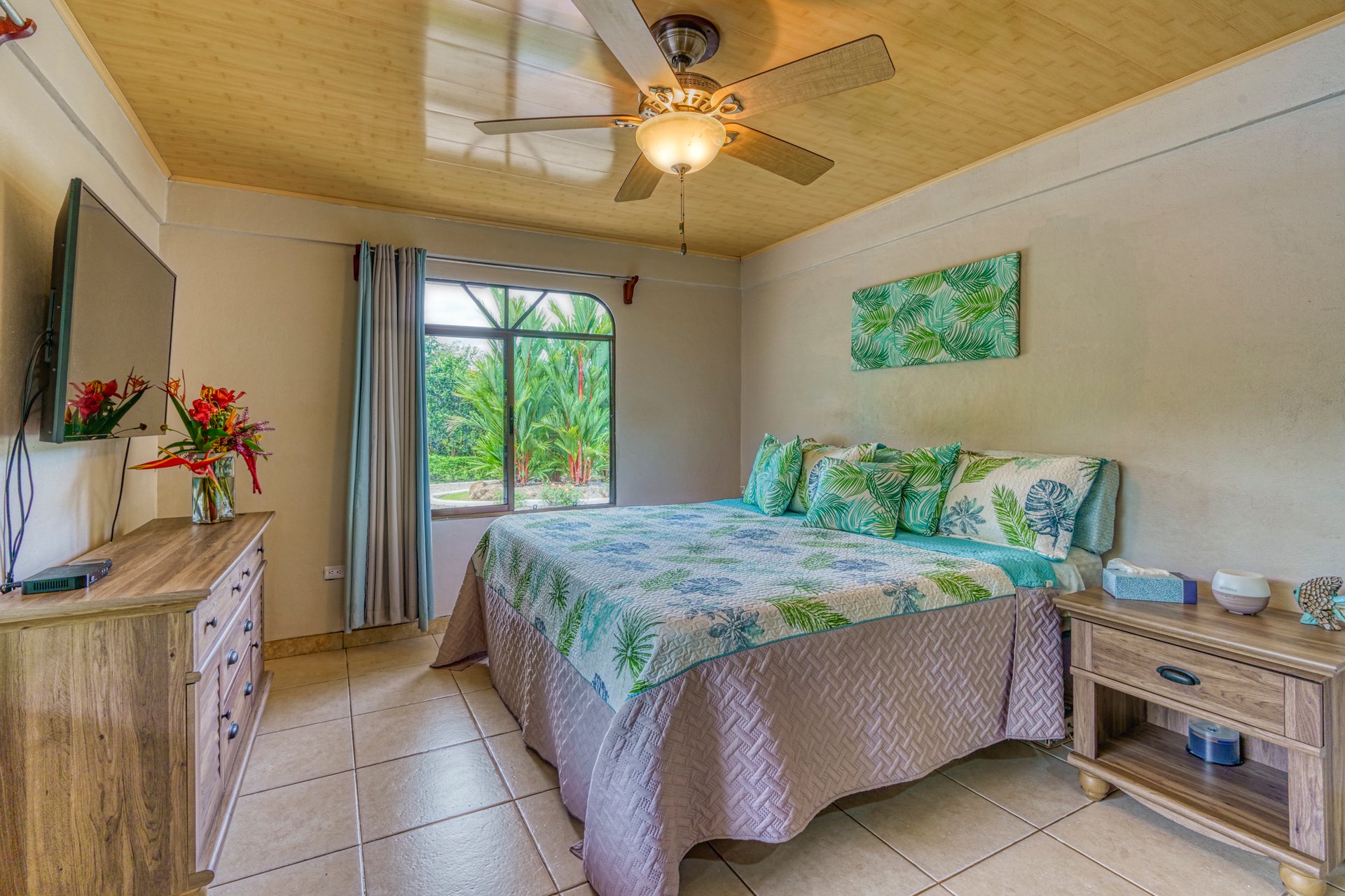 Casa Colibri - Easy Access, Beautiful, Private Lot
