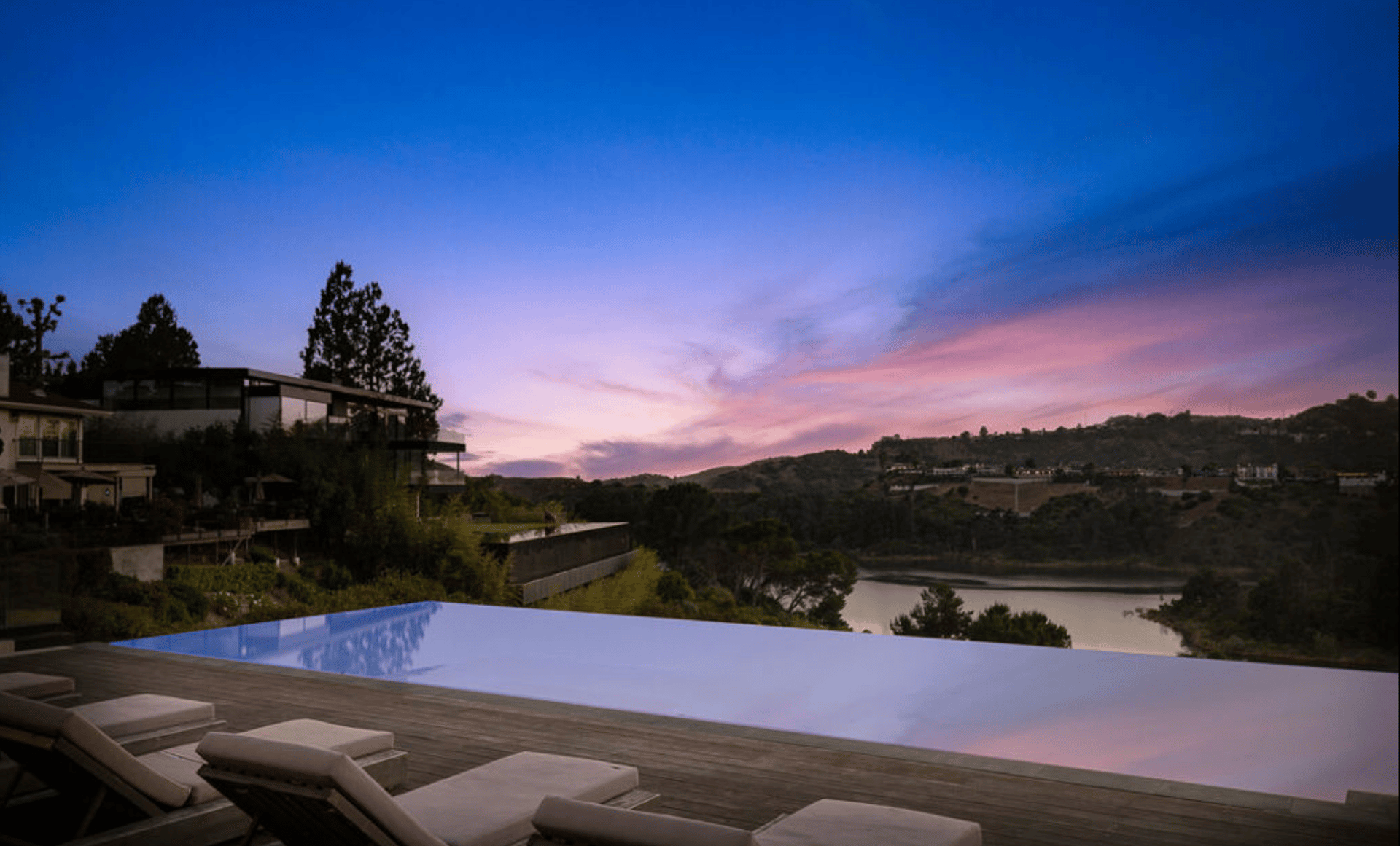 Lakeview Aura, Mirror Lake Drive, 90068