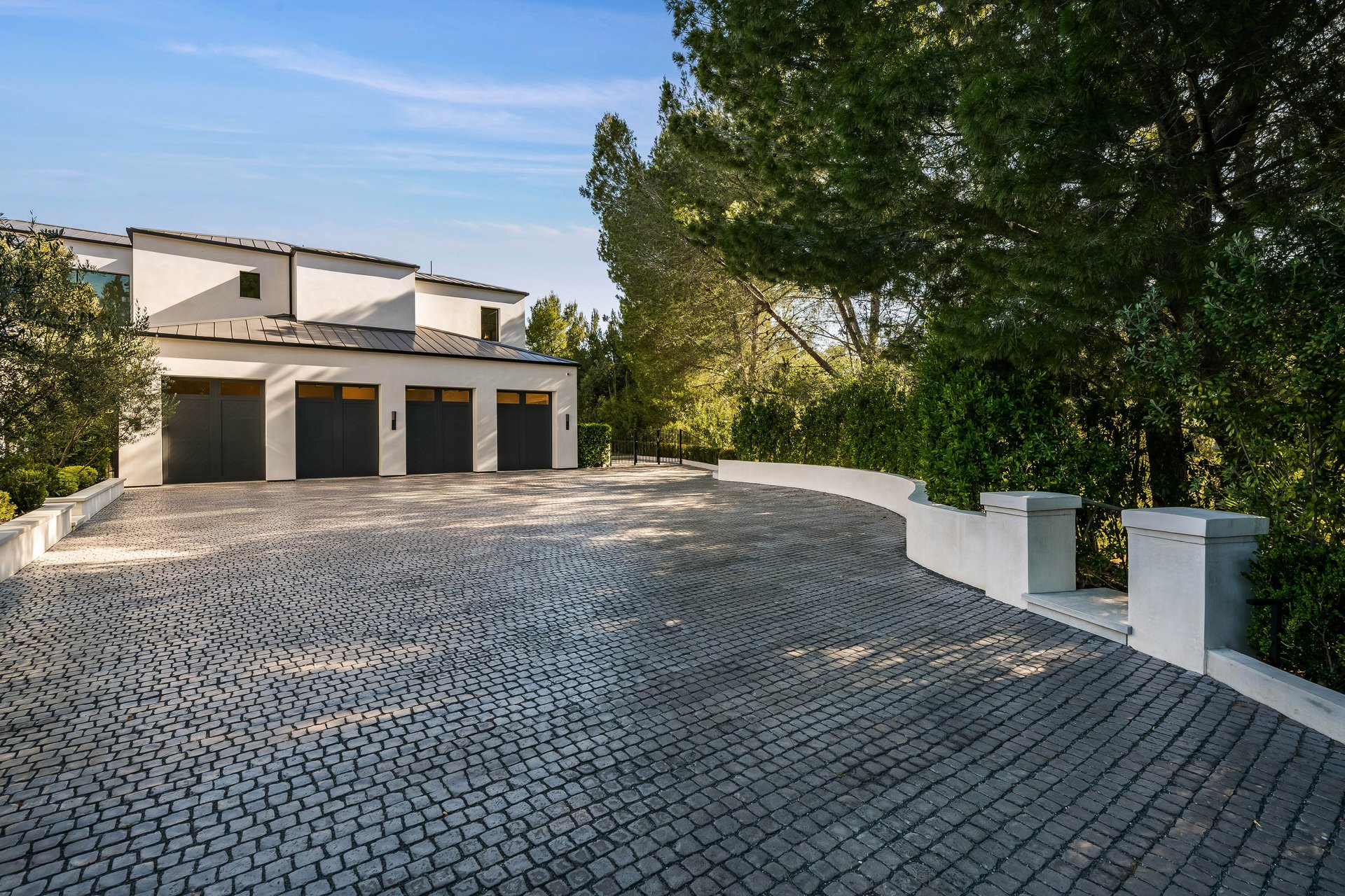 73 Beverly Park Ln