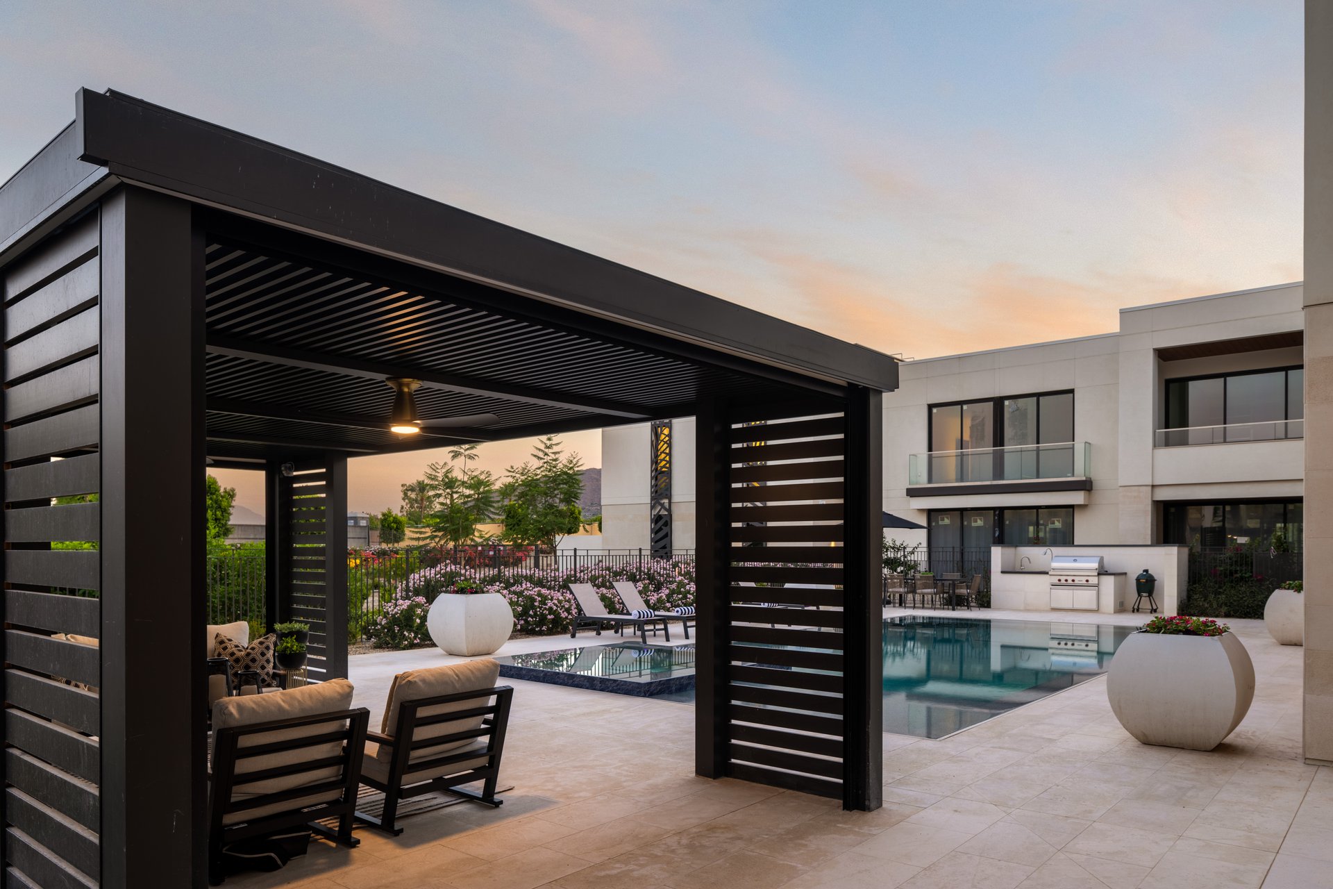 6587 N PALMERAIE Boulevard, 1050