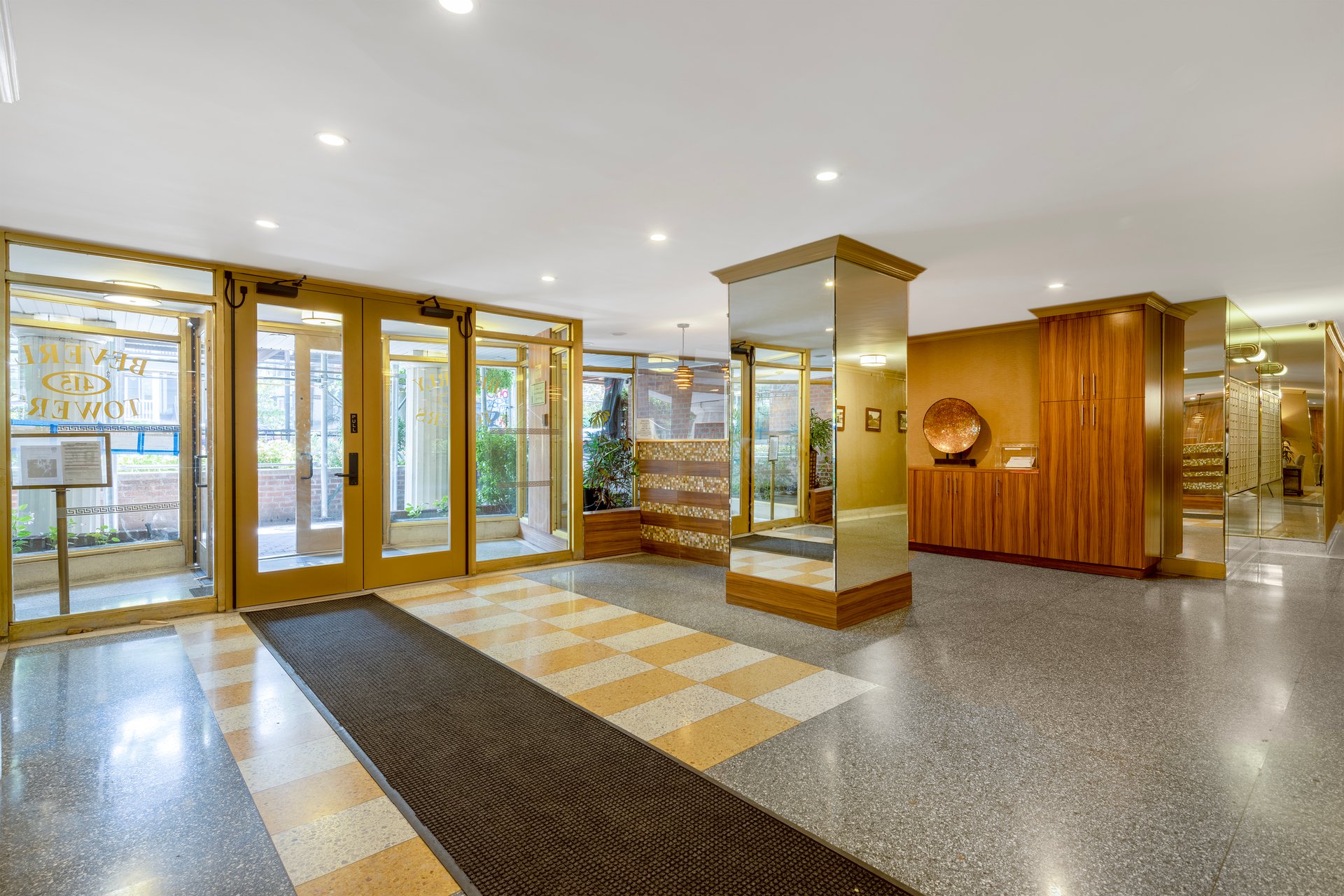 415 Beverly Rd, #3B