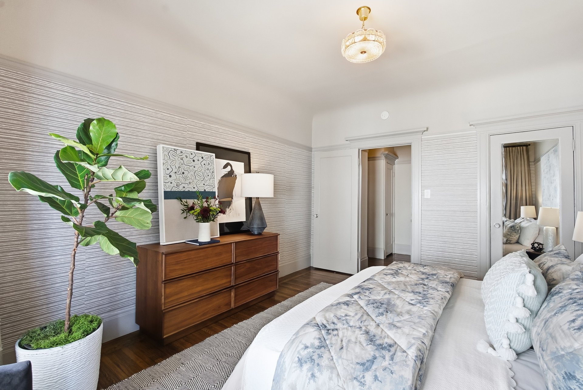  Edwardian Elegance, Reimagined