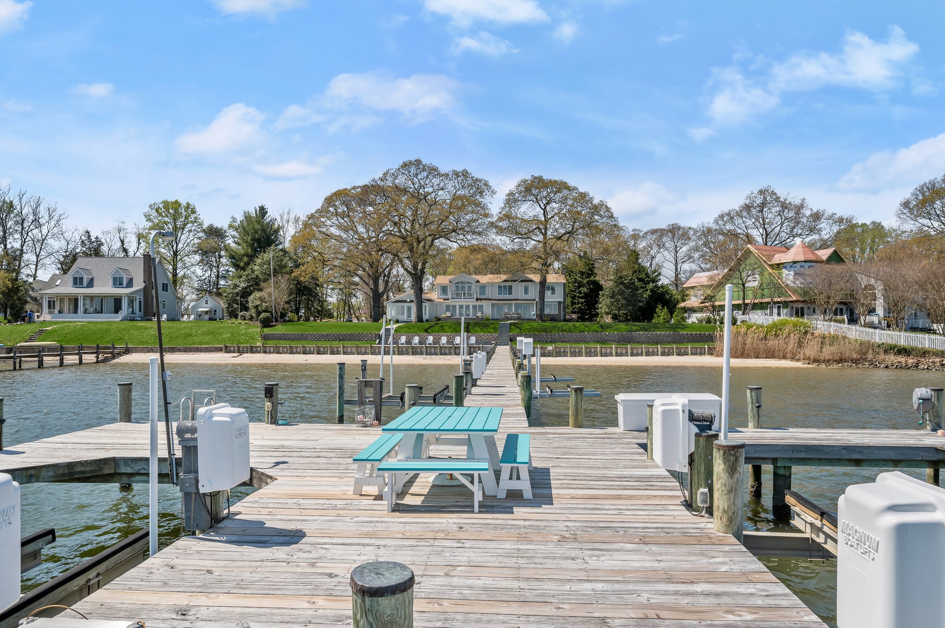 1320 Tar Cove Road