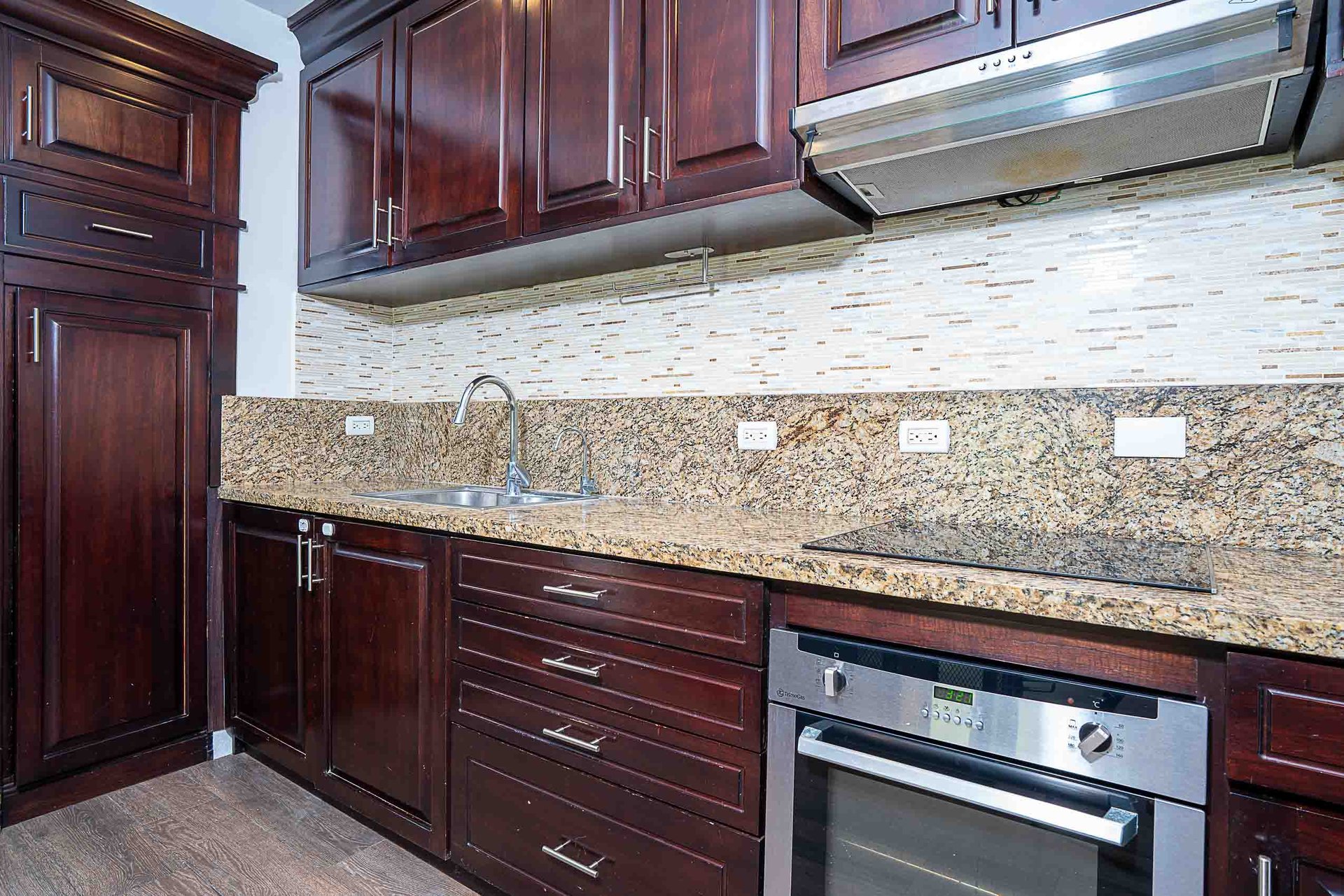 El Sandal #9 | 3 Bedroom Townhome, 10 Mins to the Beach - Seller Financing Available!