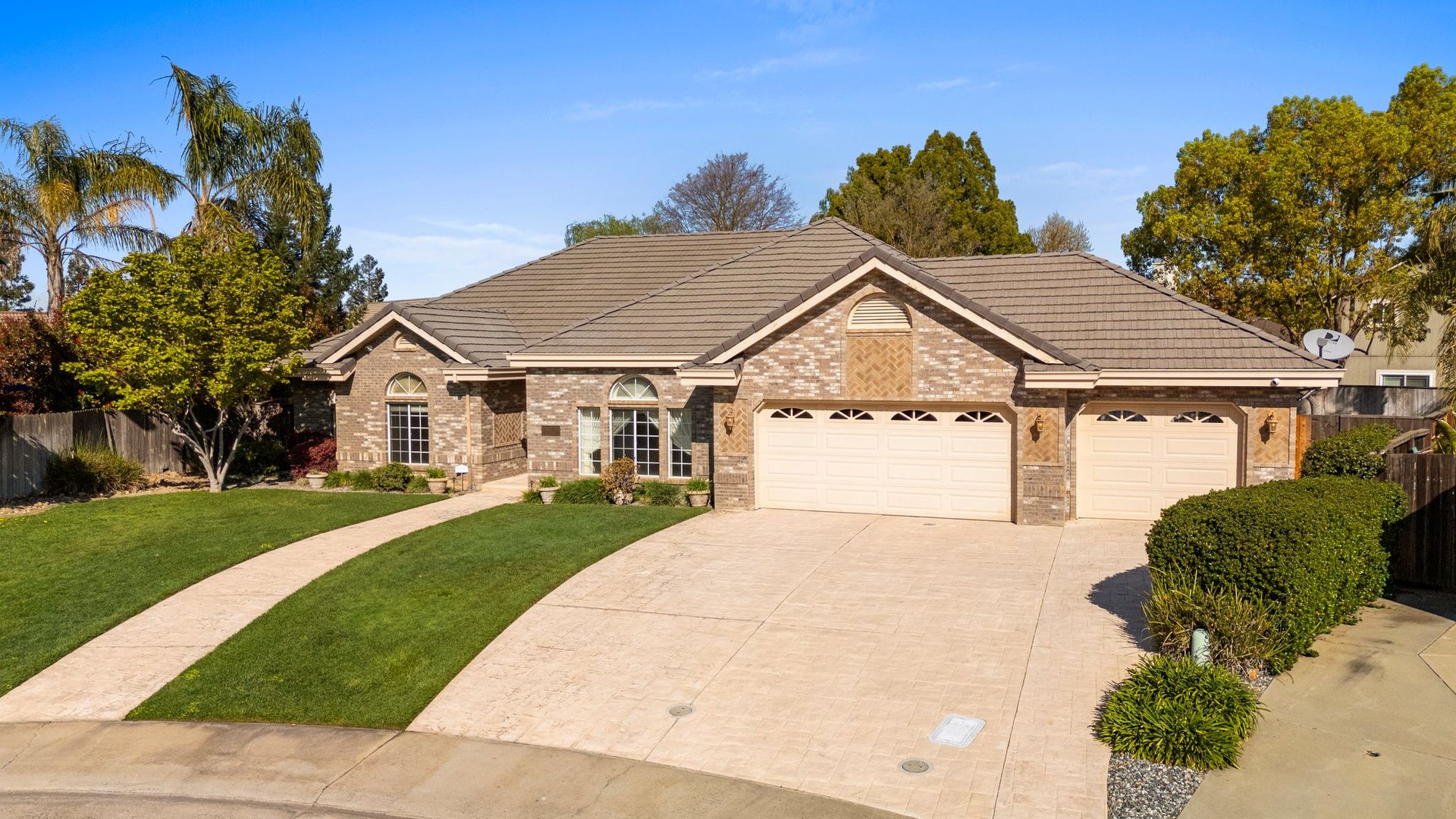 917 Corral Place
