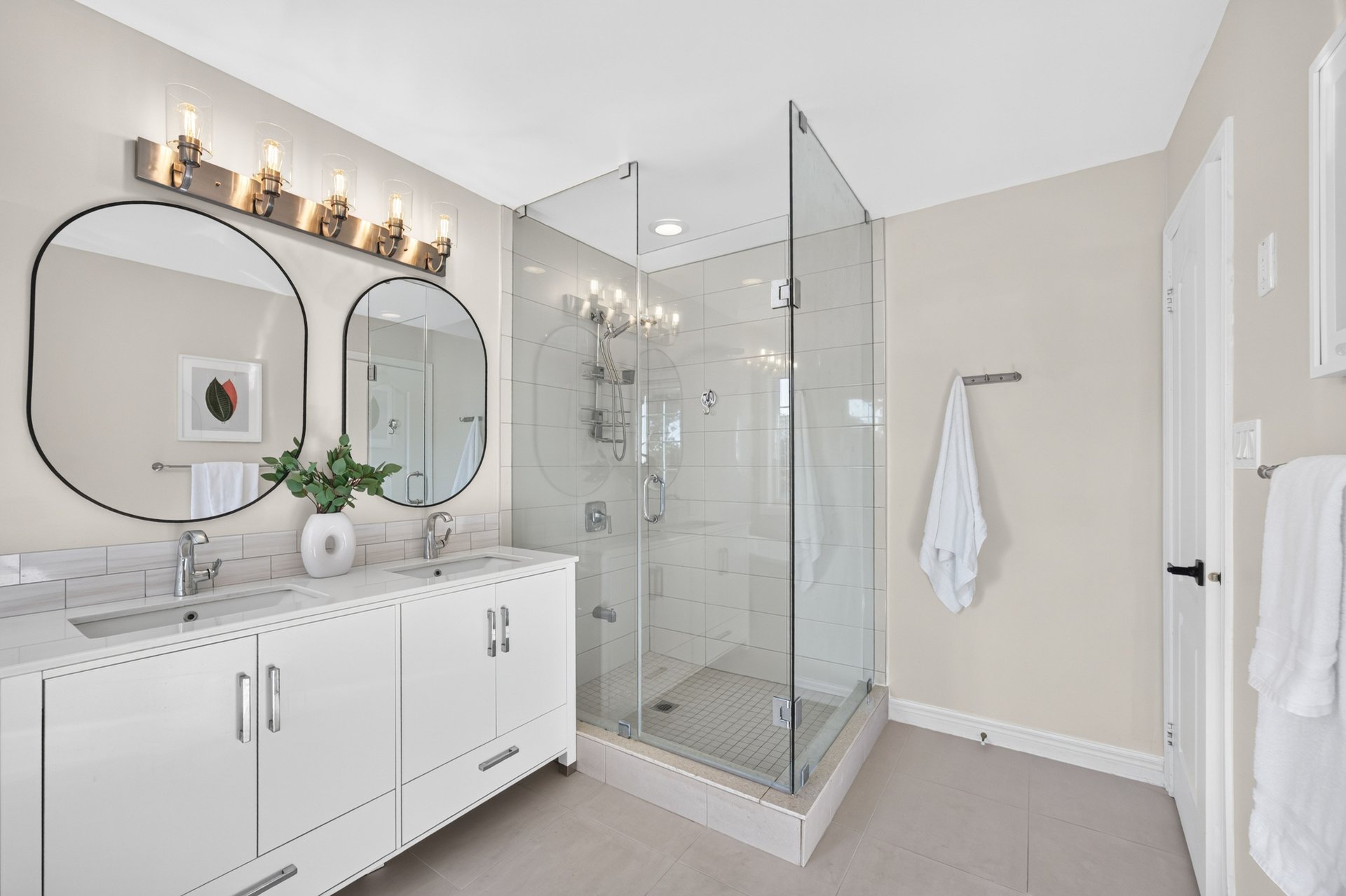 2201 Lapsley Crescent, Oakville