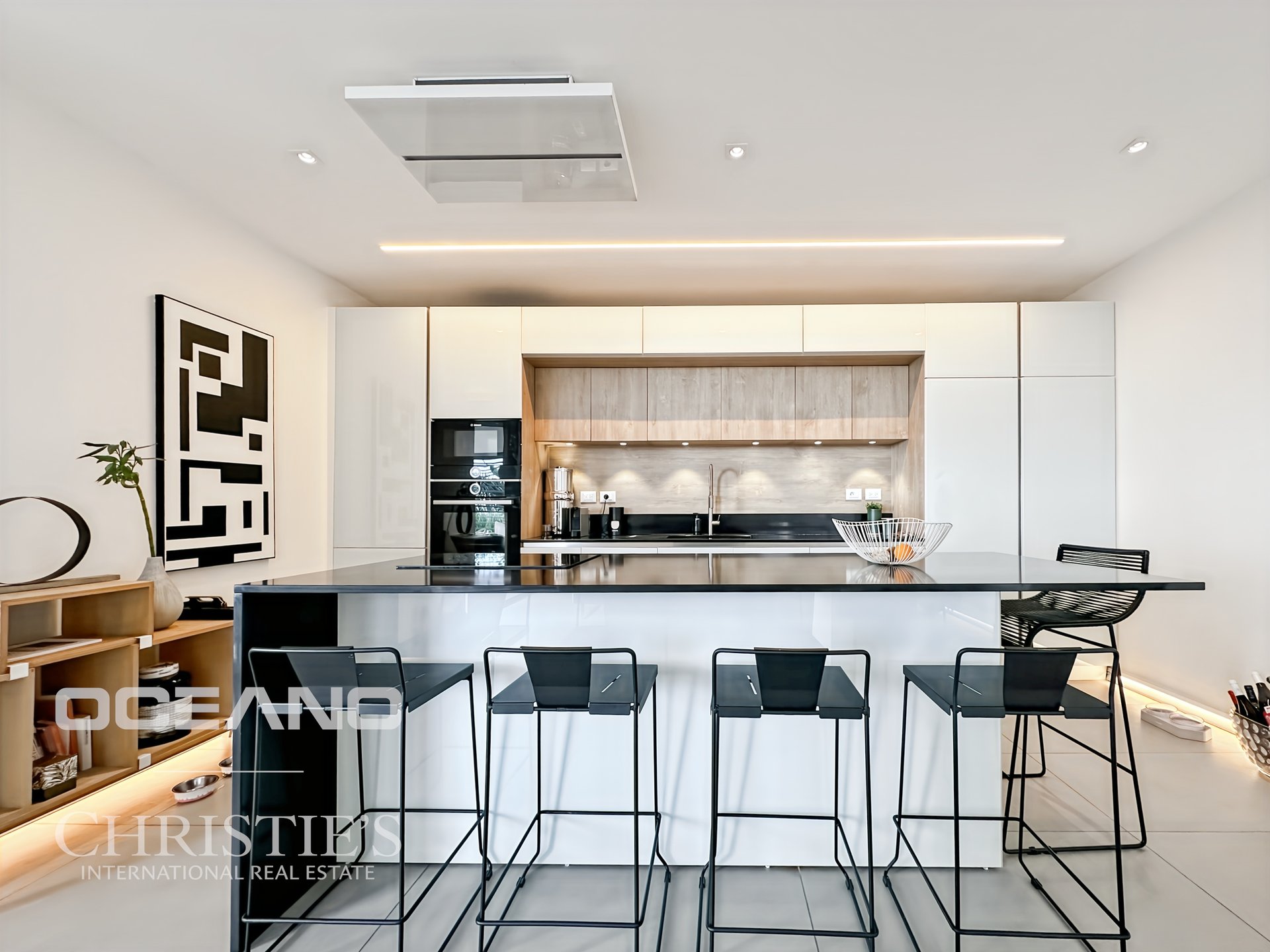 Huma Residence — 3-Bedroom Apartment in Maho
