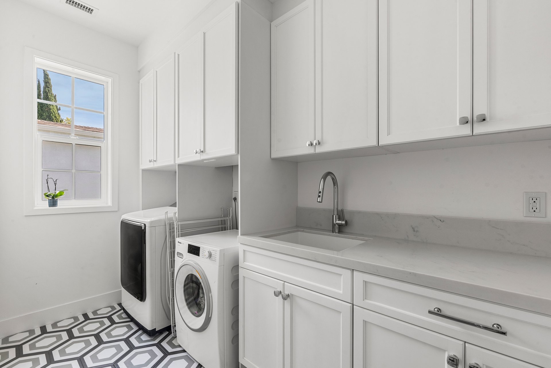 3740 Stewart Ave, Mar Vista