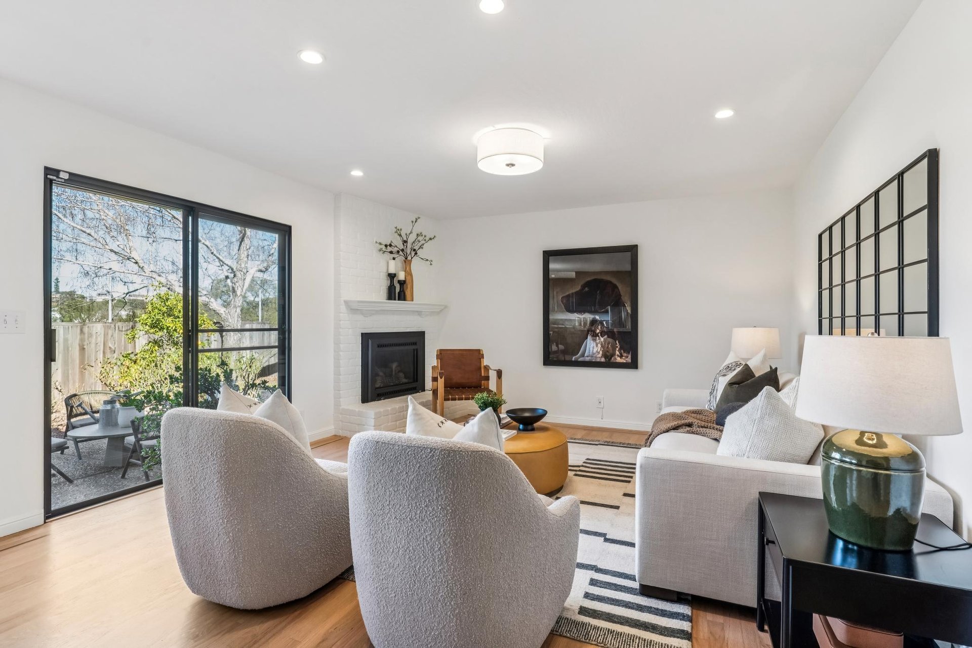 Peaceful Cul-de-Sac Location in Coveted Neighborhood