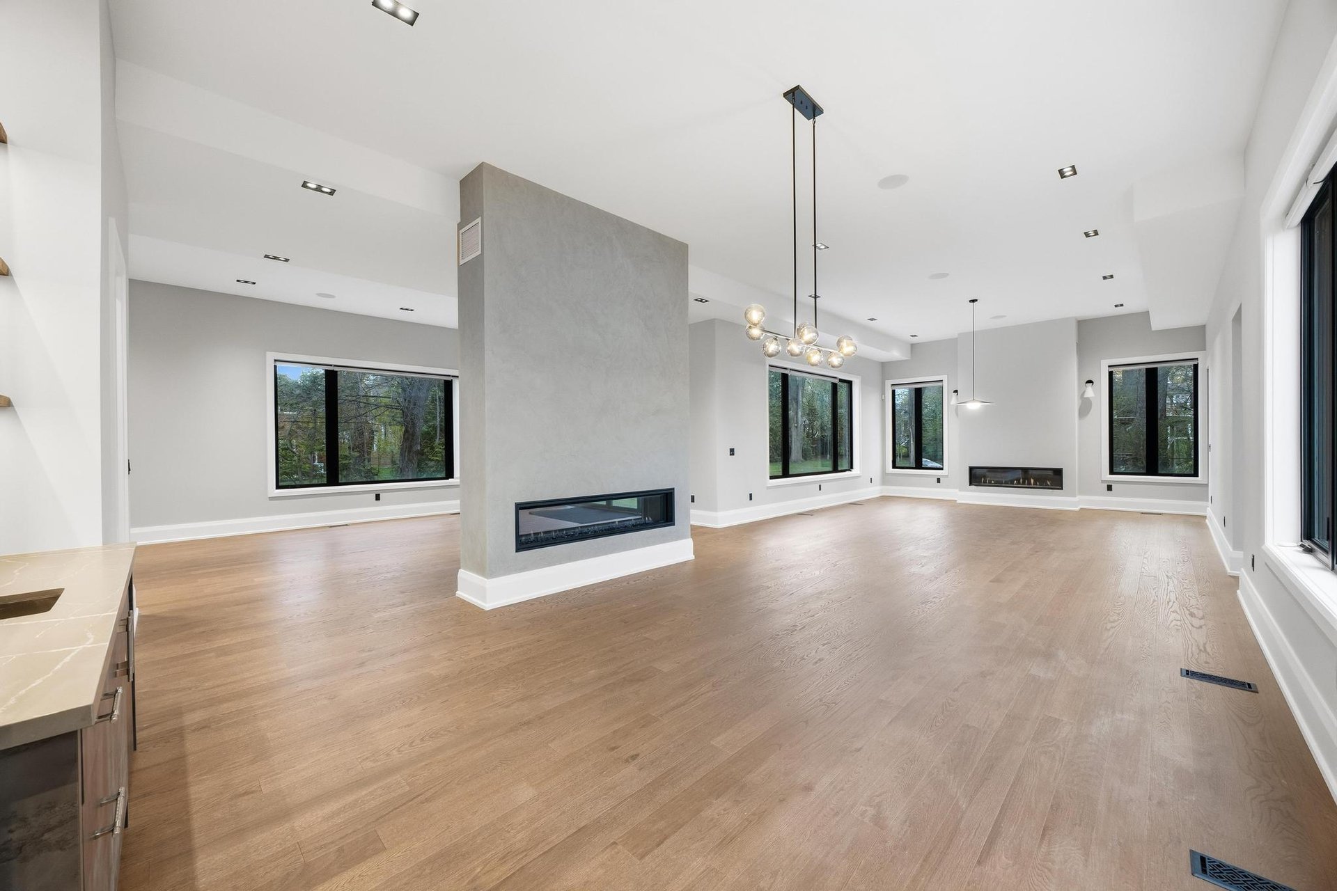 Brand-New Modern Estate
