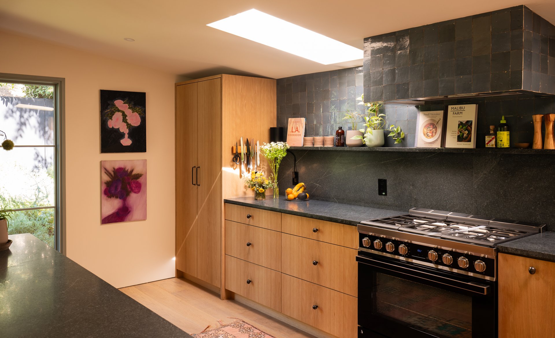 4157 Sunswept Dr, Studio City