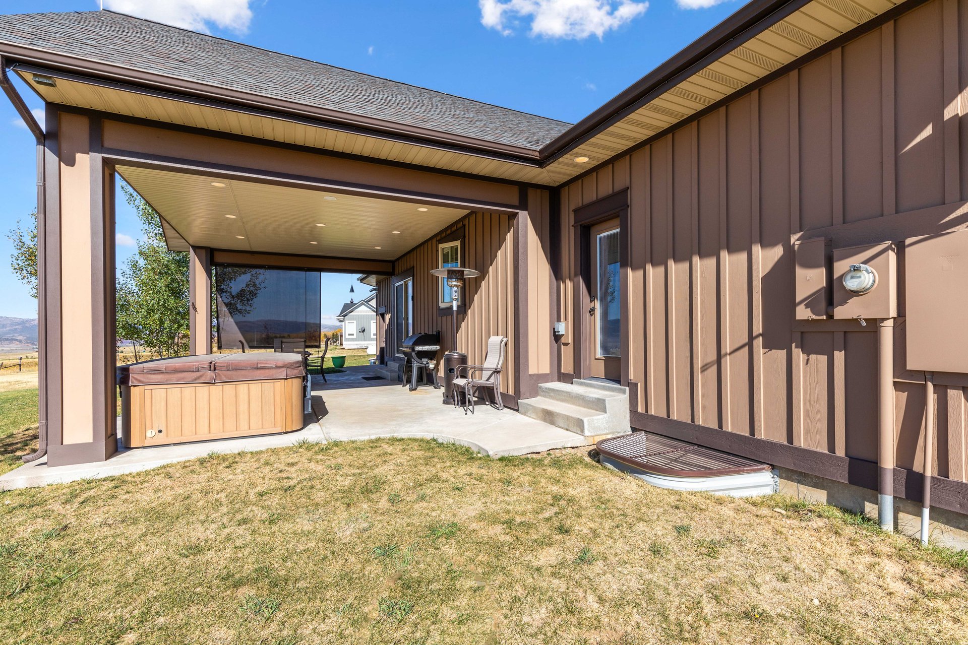 320 CEDAR CREEK Drive