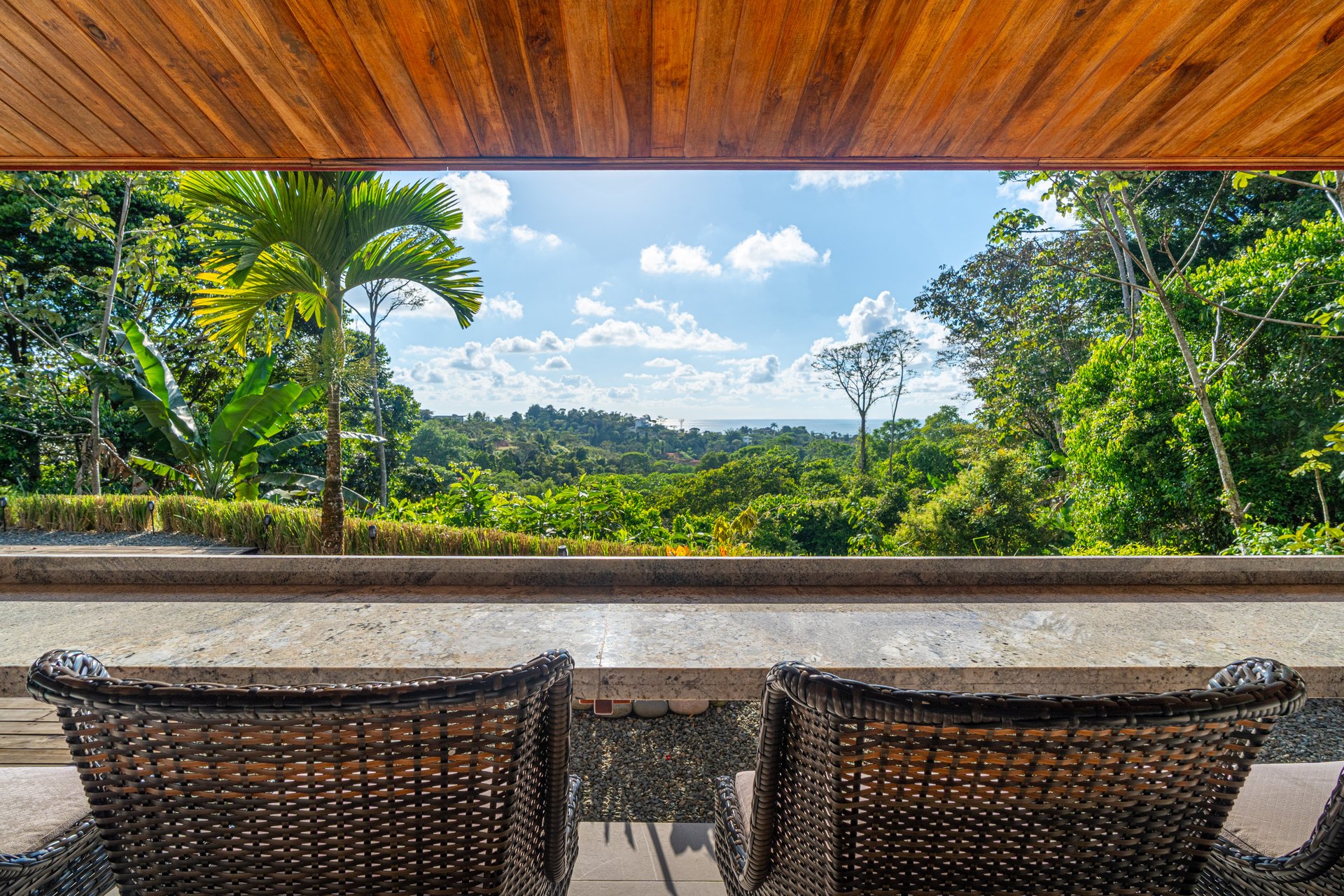 Casa Sea Breeze- Spectacular Ocean-View Home and Guest Villa in Prime Ojochal Location