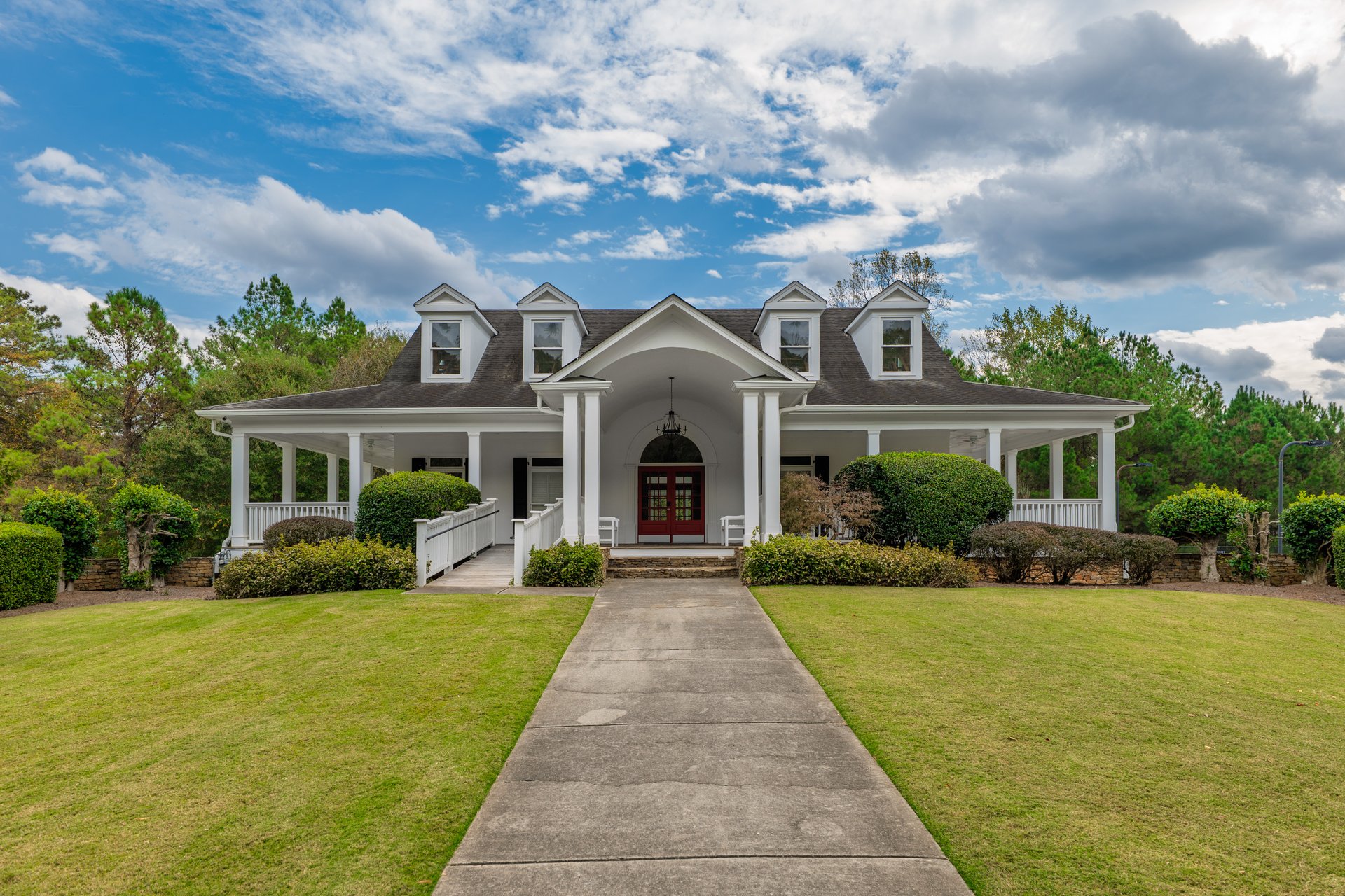 1425 Rolling Links Drive