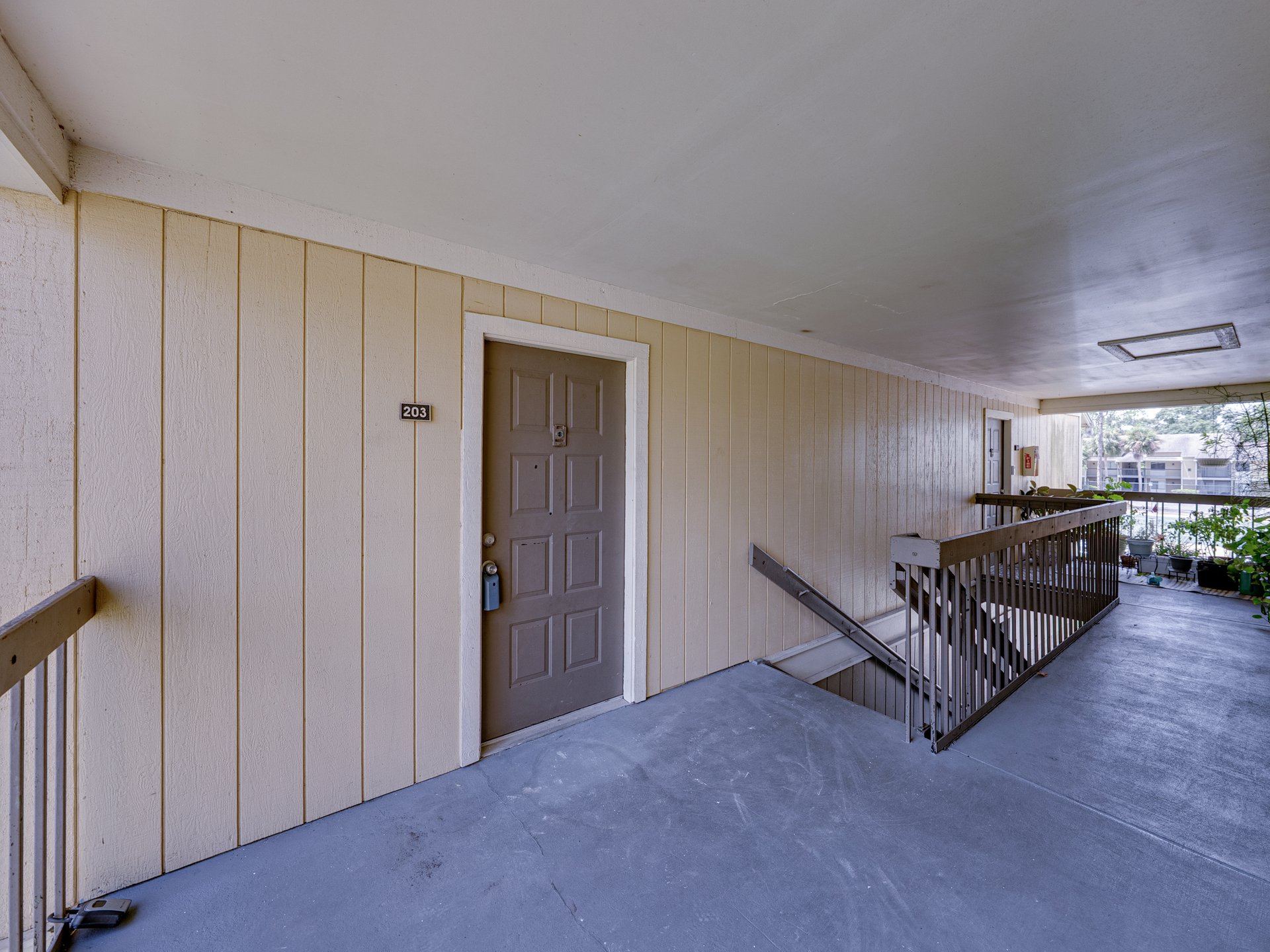 13389 ARBOR POINTE CIR #203