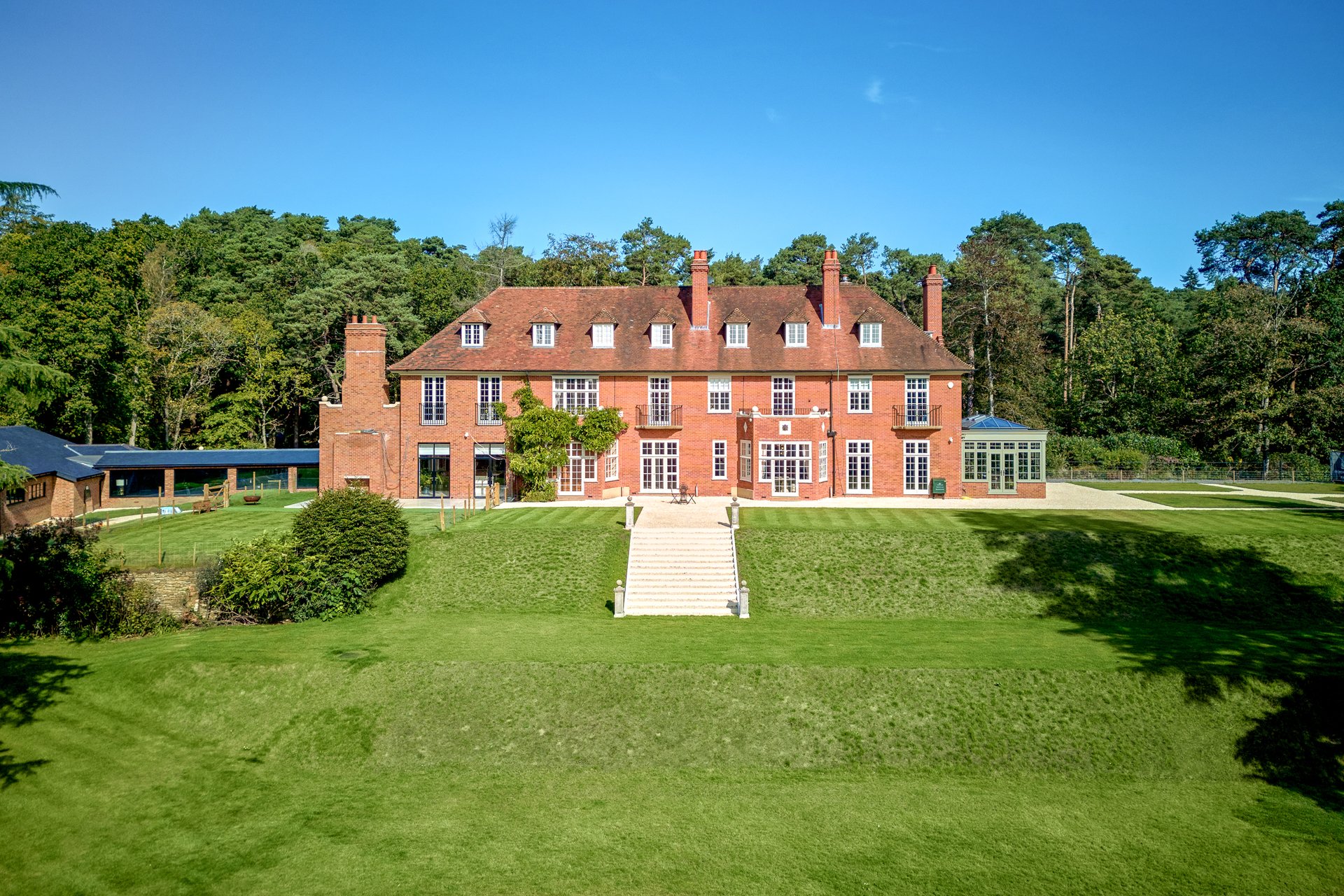 Frensham Park Manor