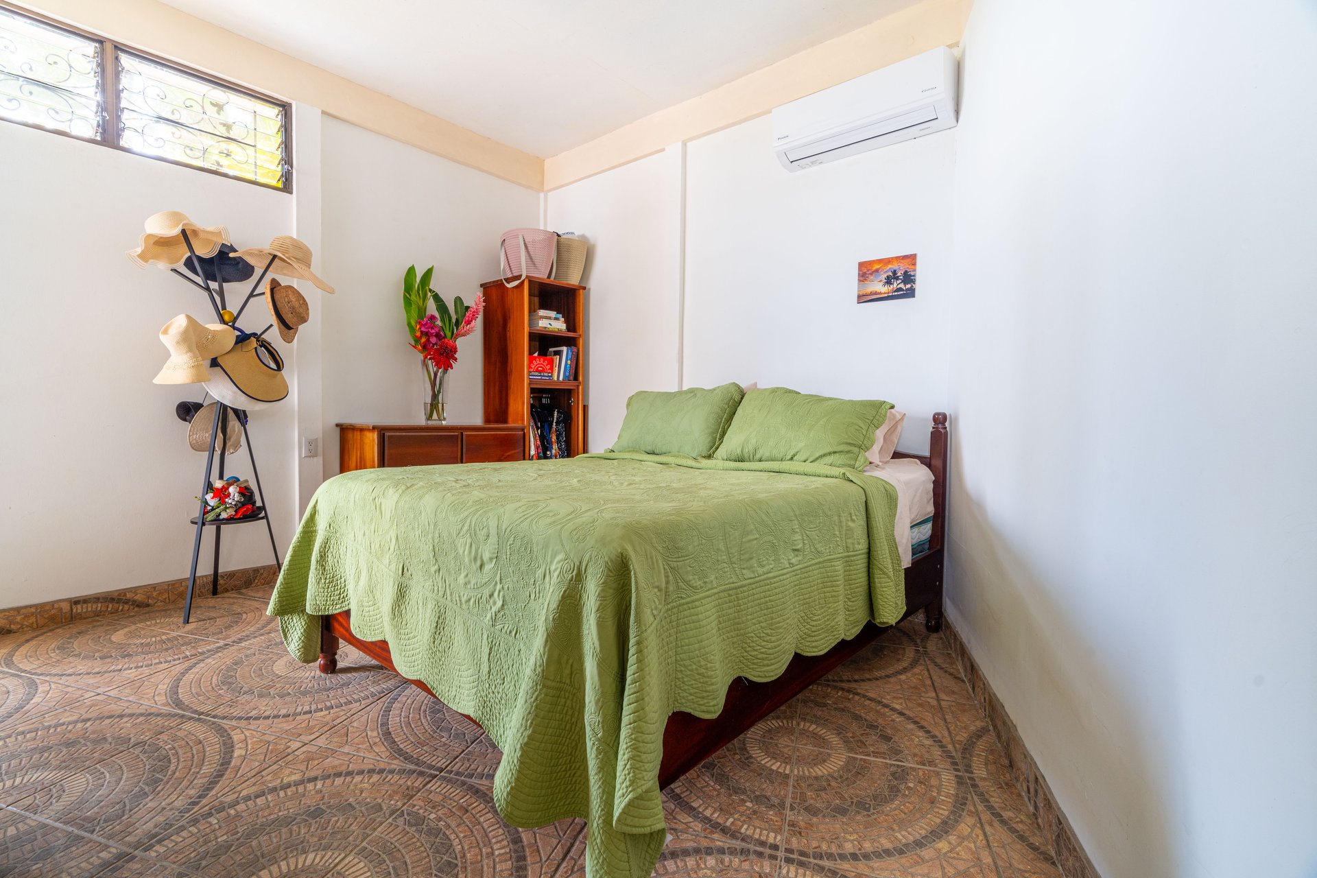 Expansive Ocean Views, Central Ojochal - 3 bed, 3 bath!