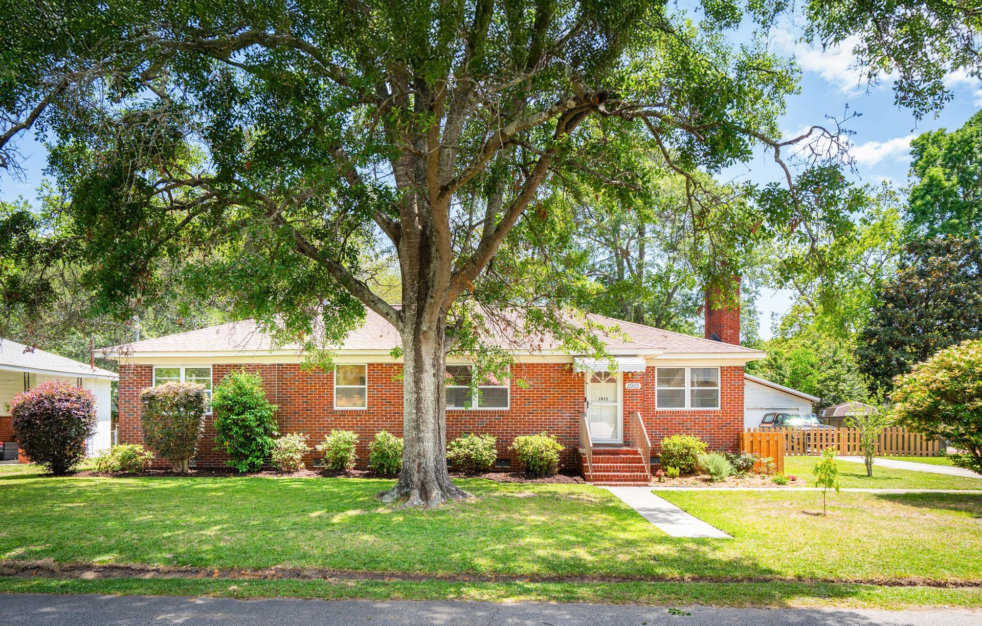 1915 Aichele Drive