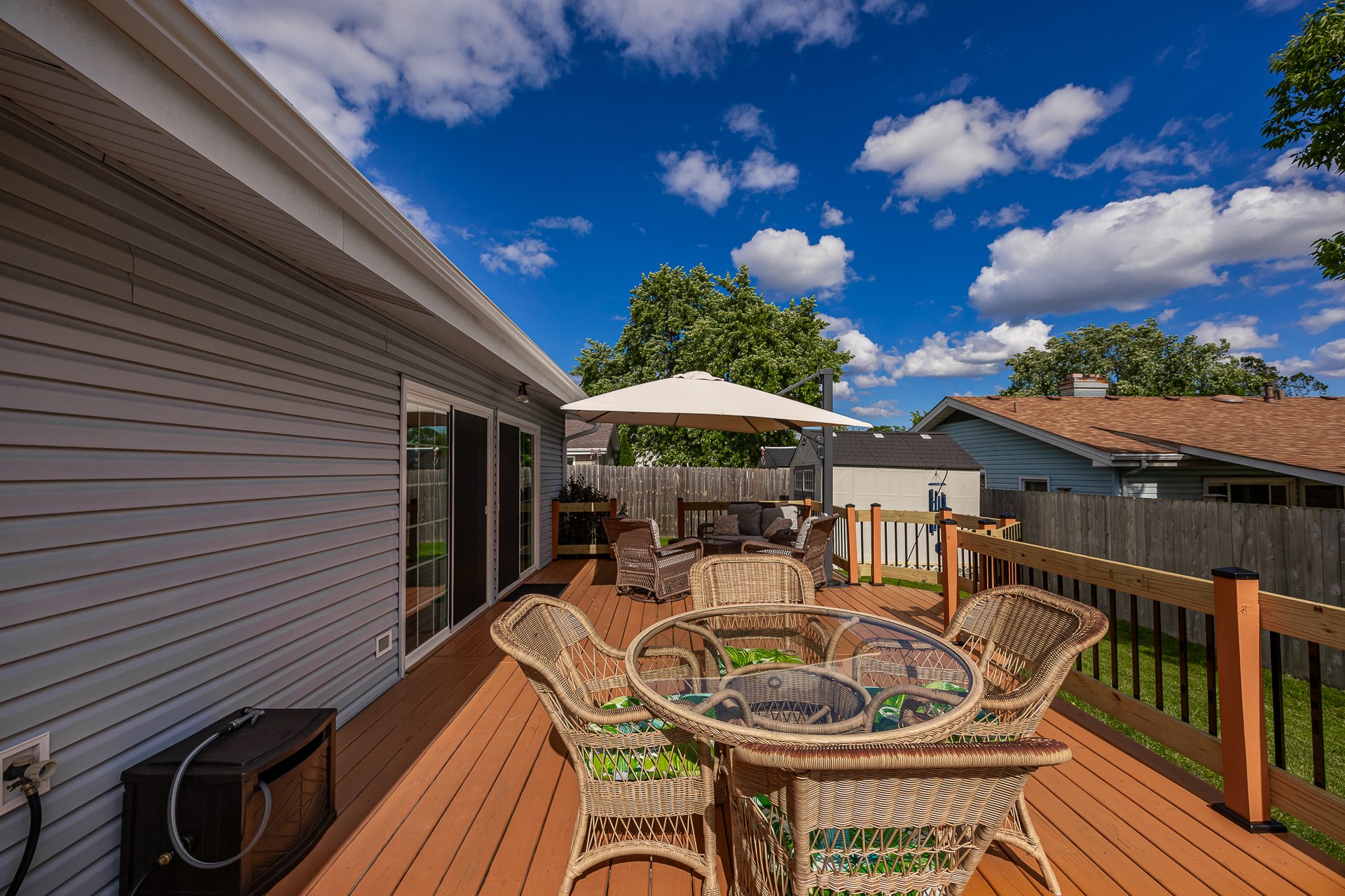 230 Plymouth Ln 
