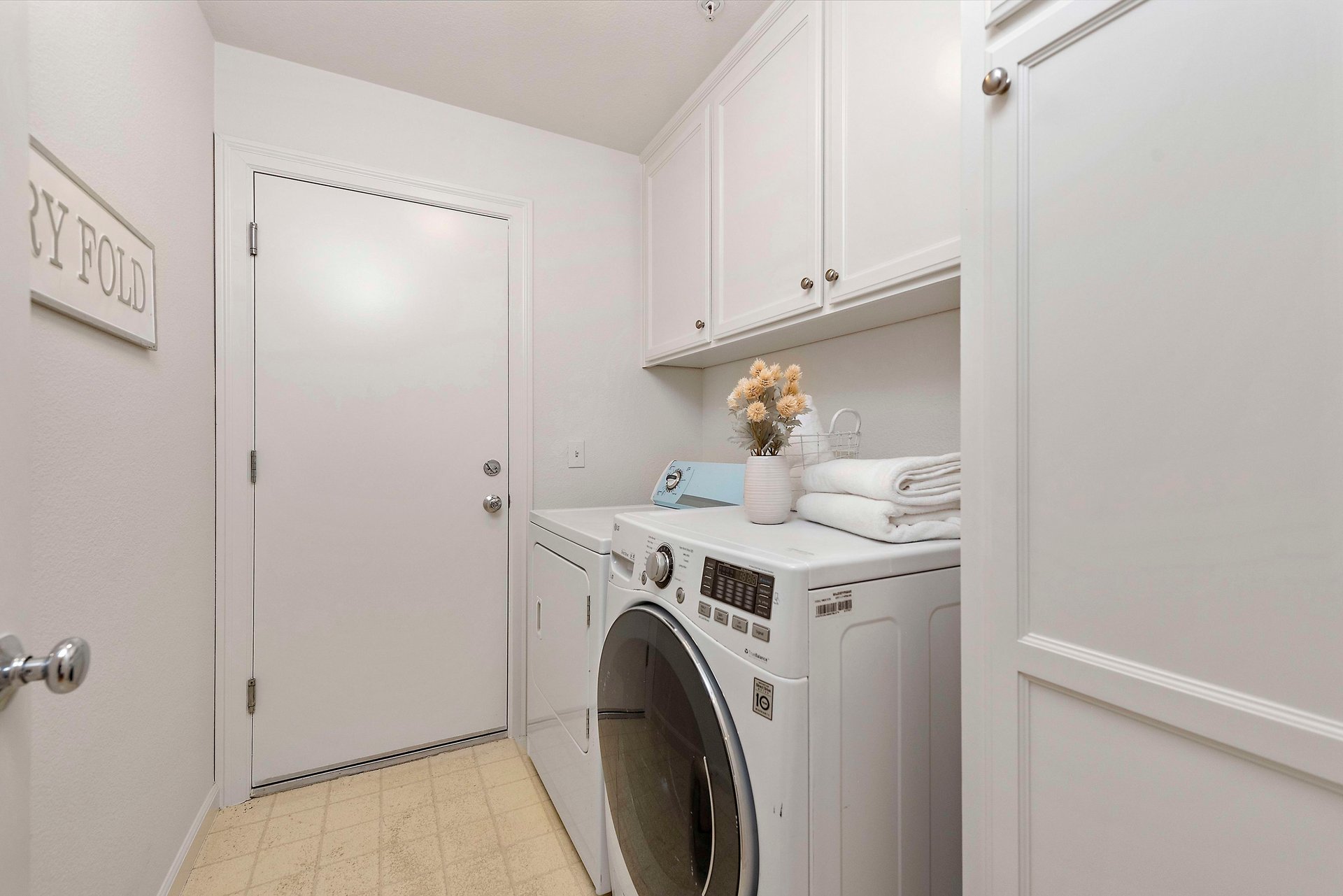 27 Presidio Dr