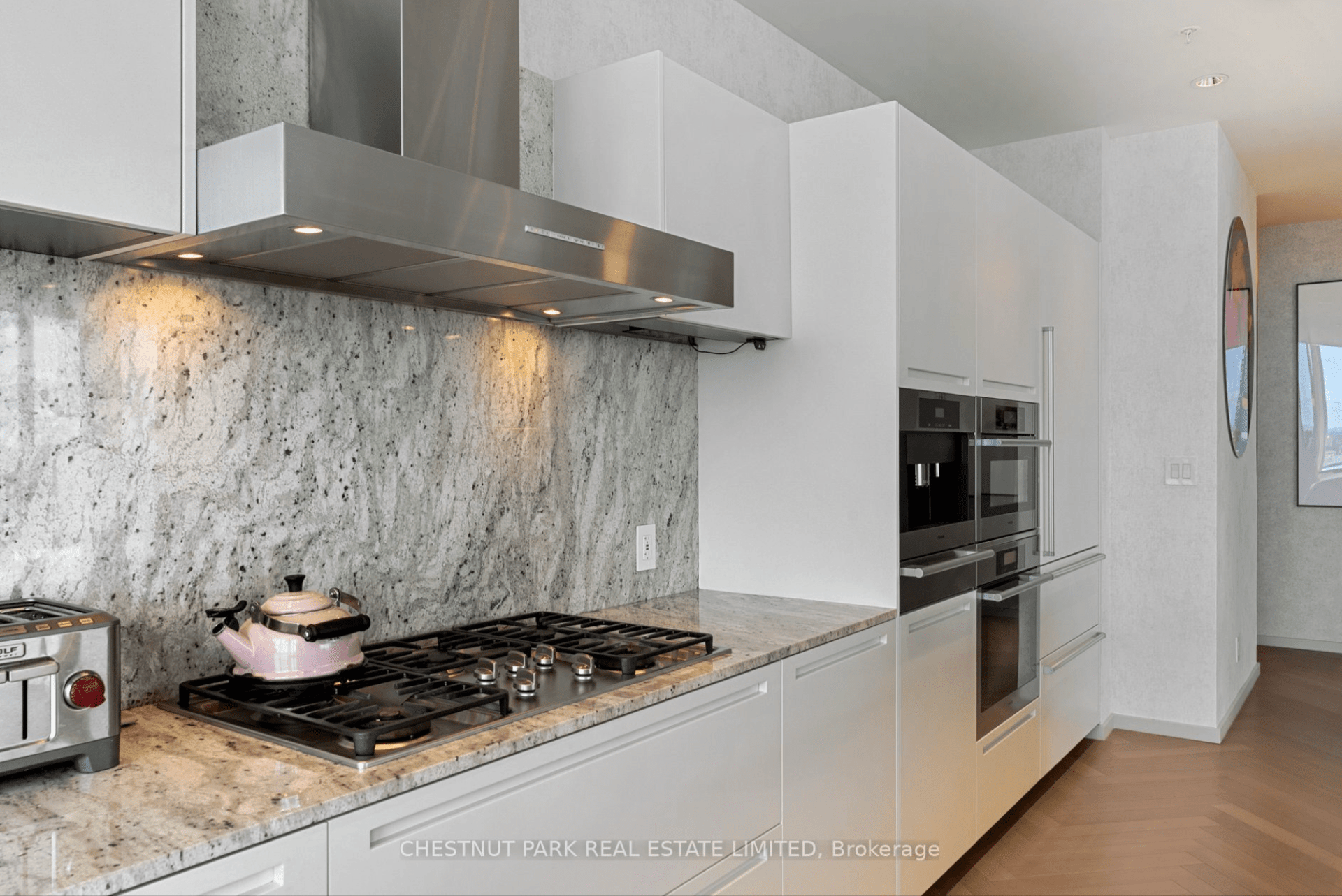 Suite 5203- 180 University Avenue
