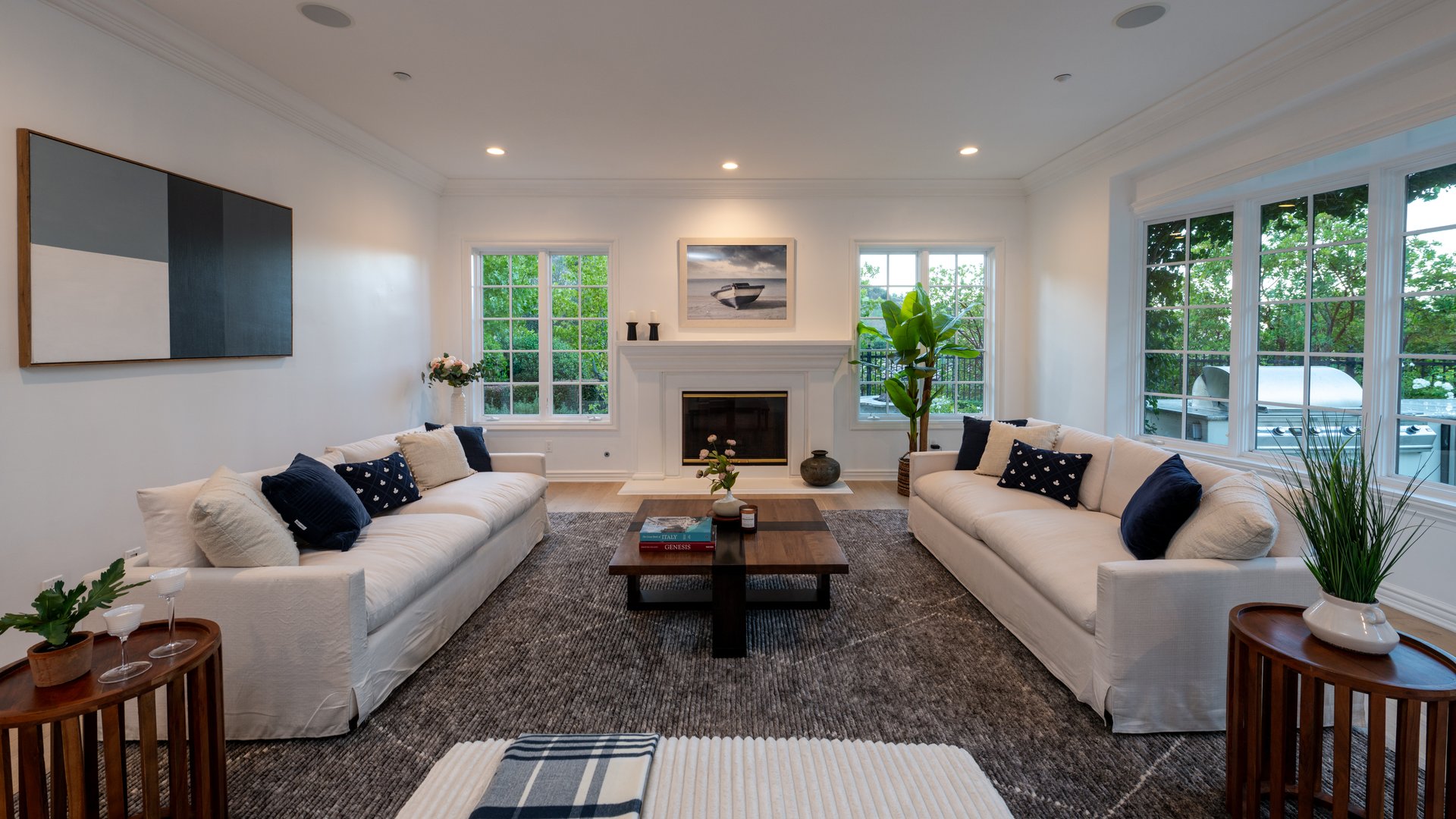3686 Benedict Canyon Ln, Sherman Oaks 