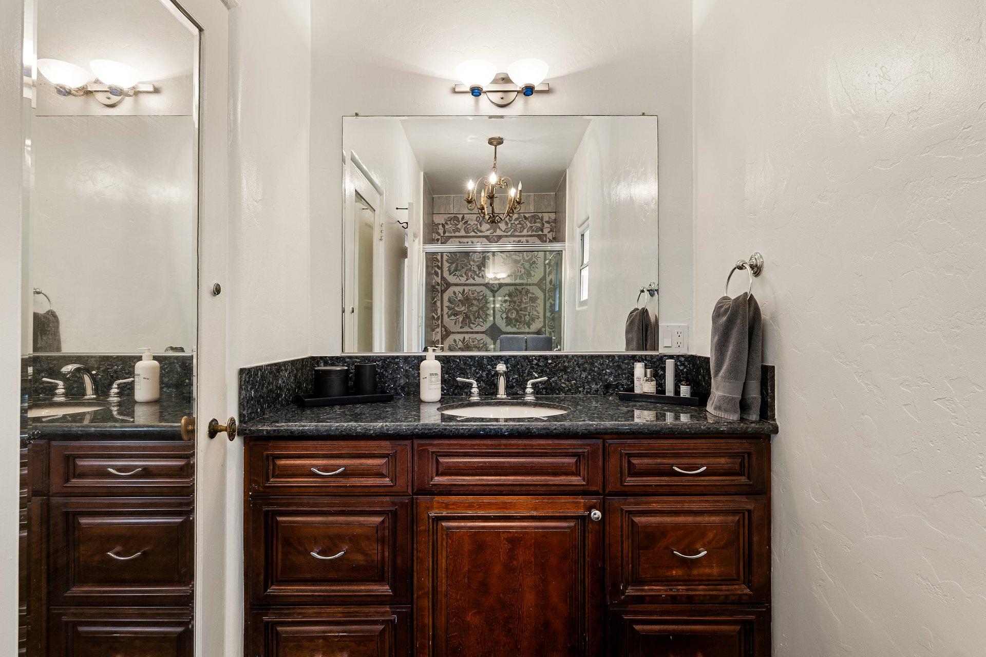 1512 Sunset Plaza Dr, Sunset Strip