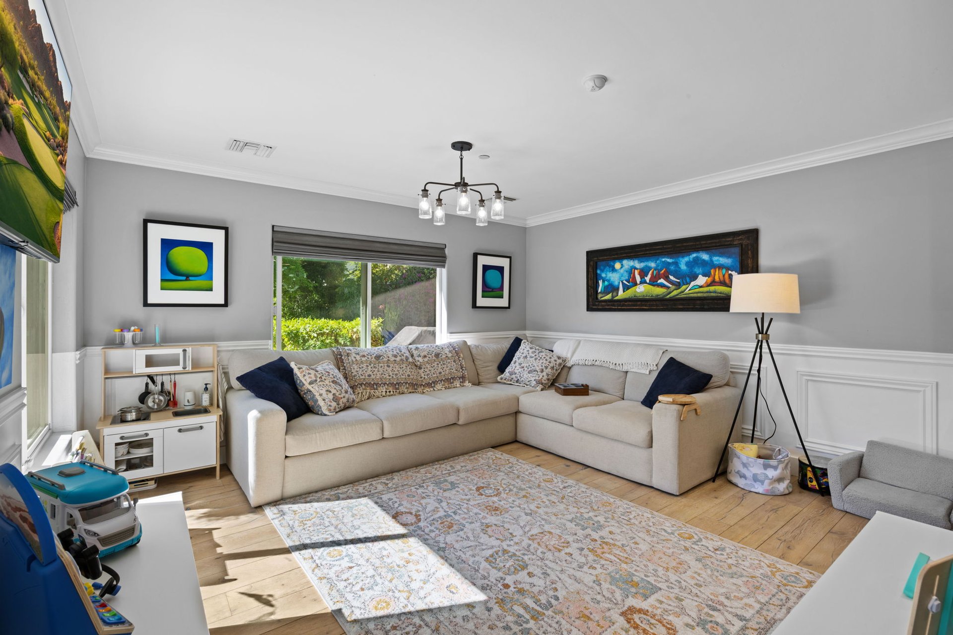 4008 N 65TH Place